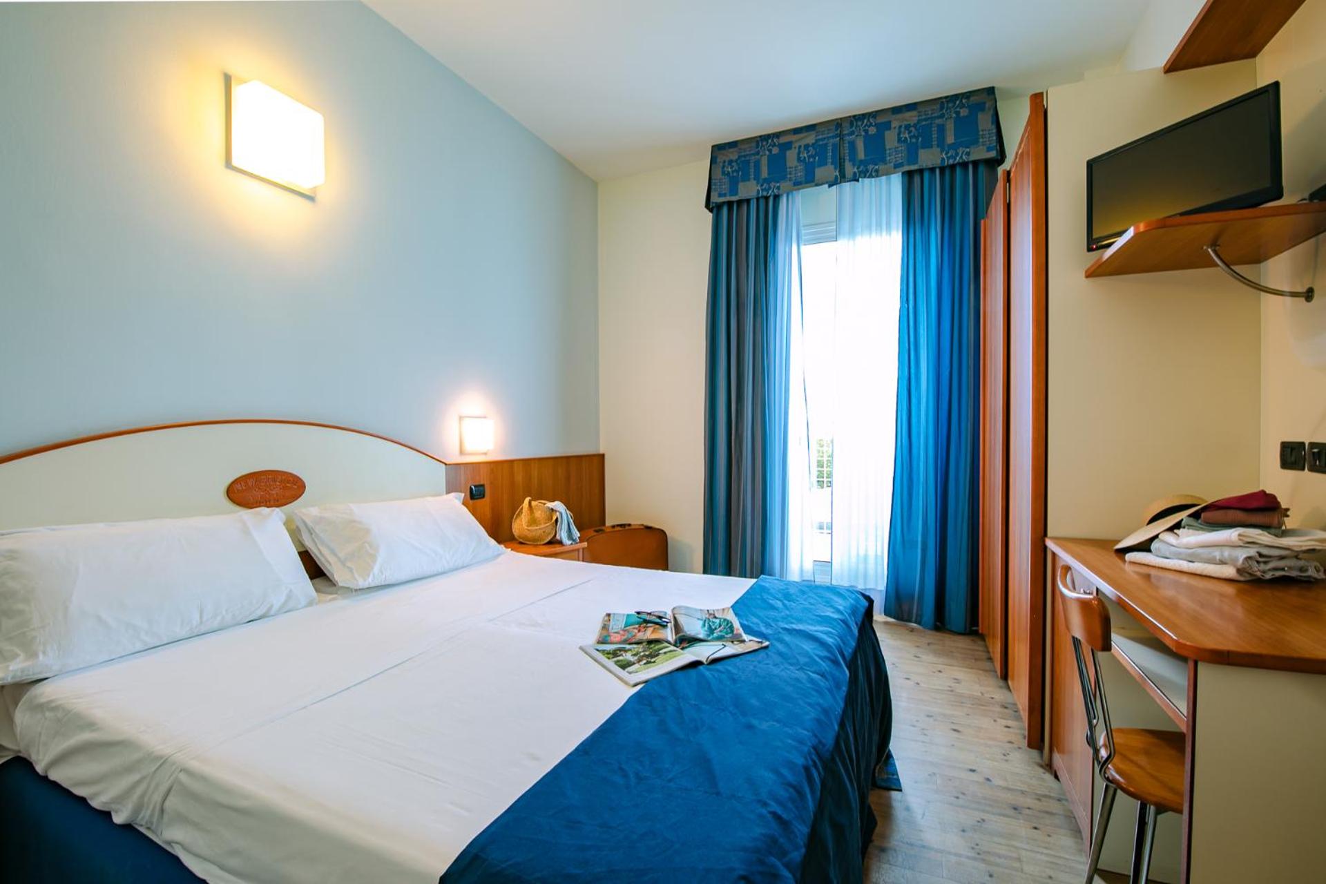Double or Twin Room - Photo 3