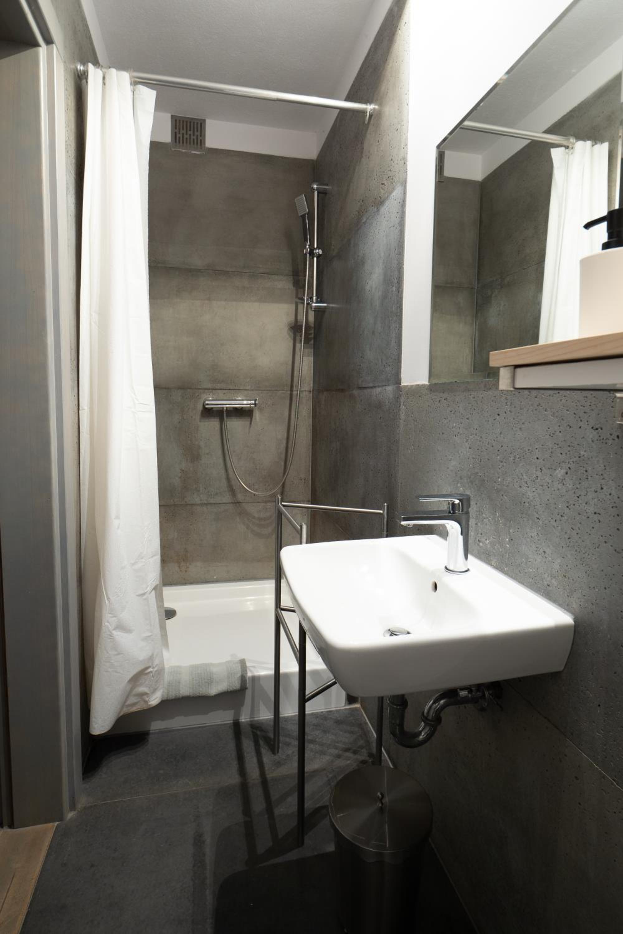 Double Room with Private Bathroom photo 1
