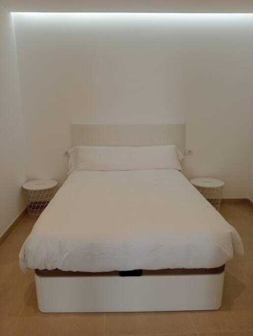 One-Bedroom Apartment - Photo 15