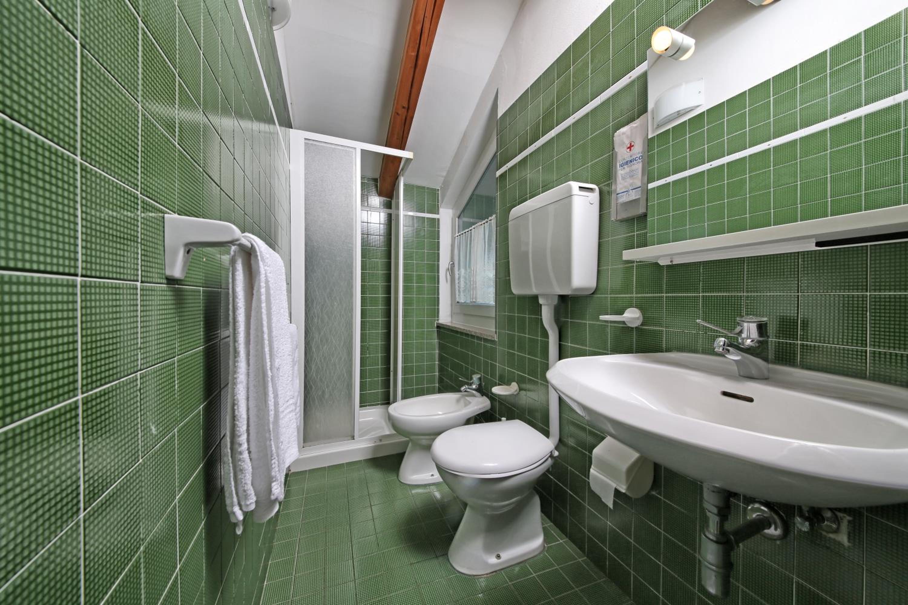 Standard Double or Twin Room photo 2