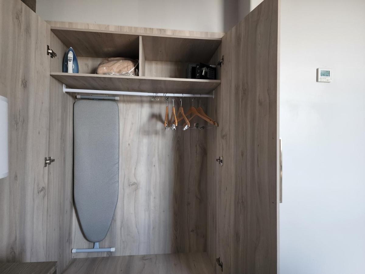 One-Bedroom Suite - Photo 2