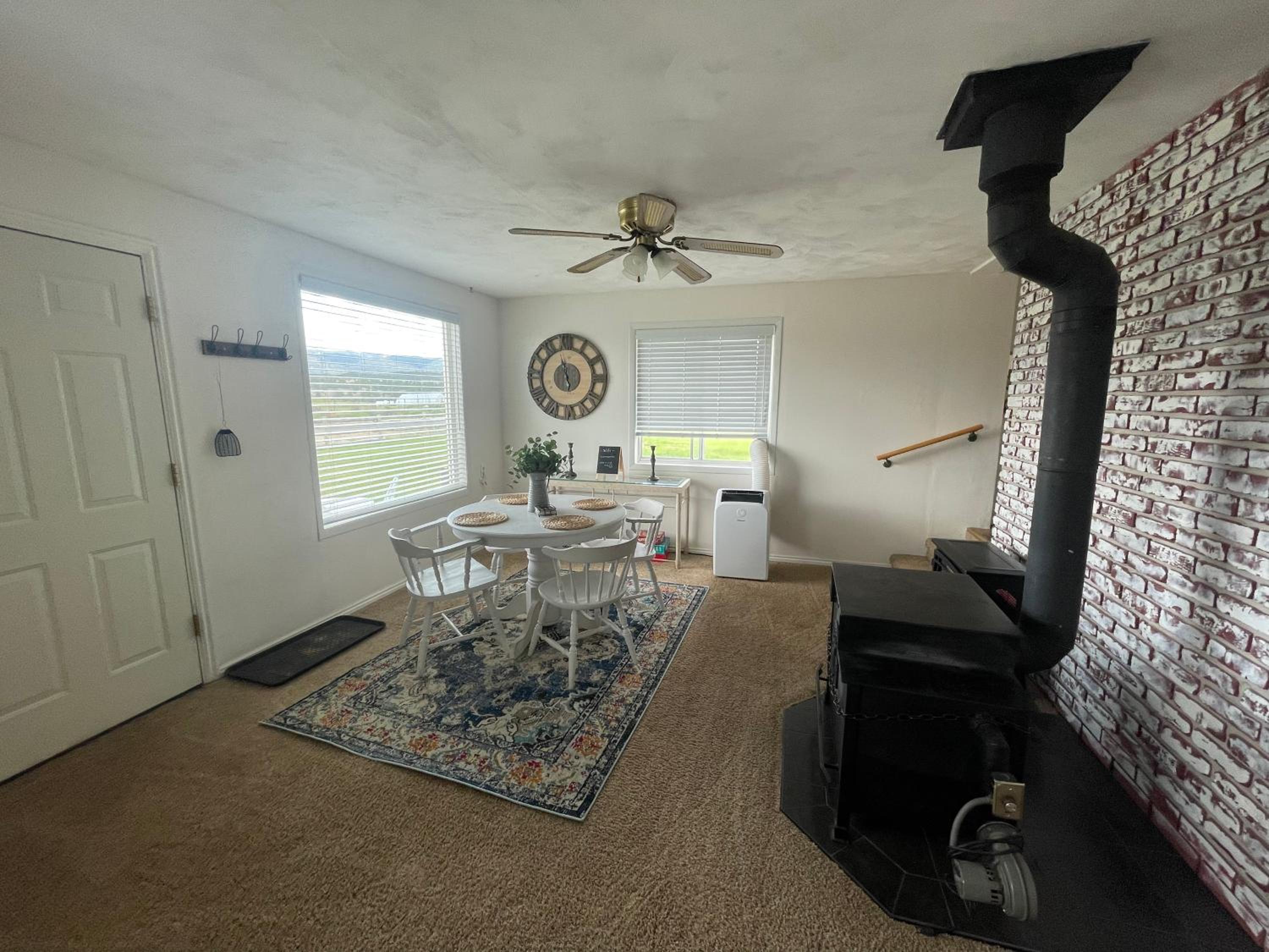 Two-Bedroom House - Photo 13