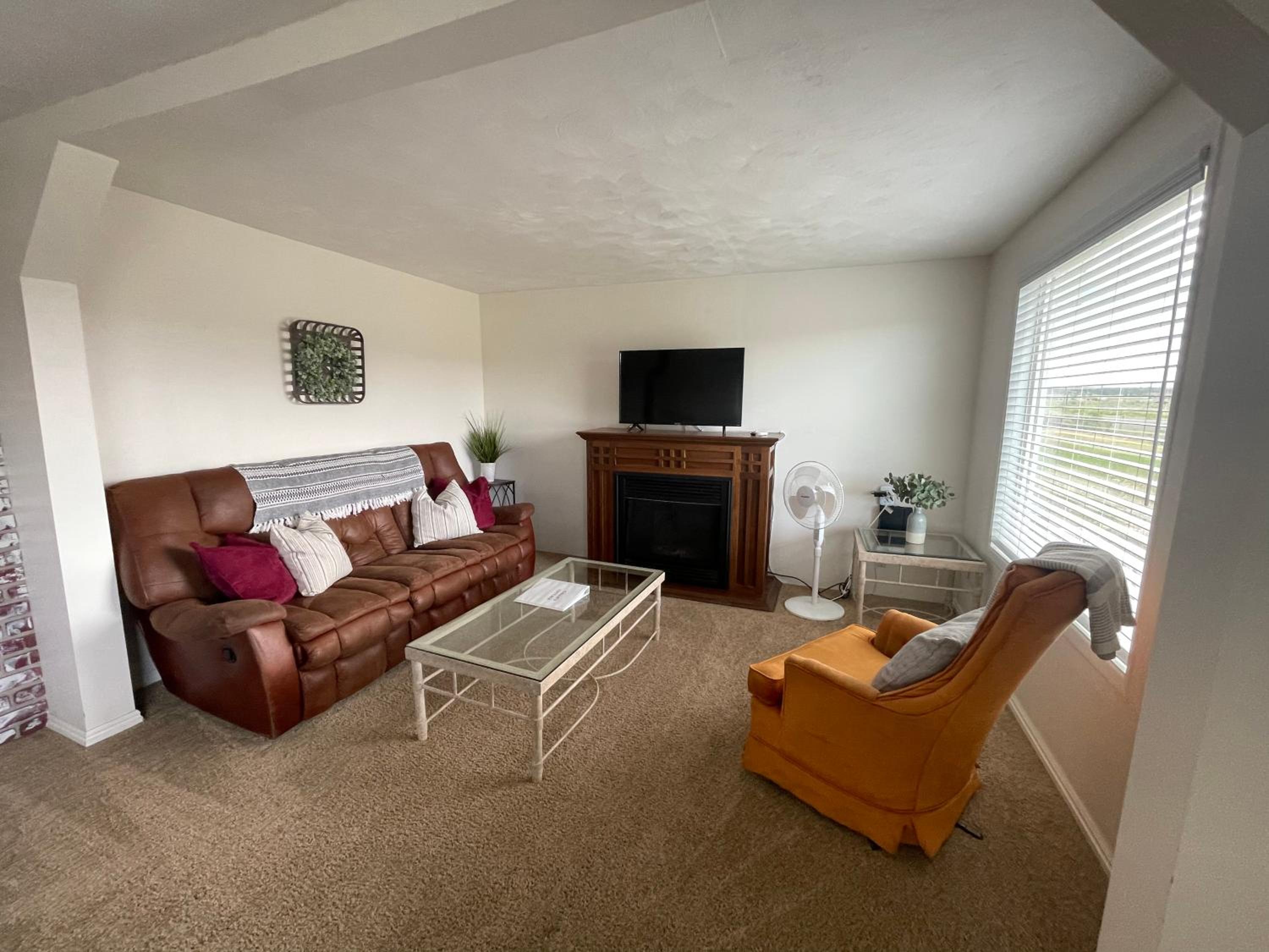Two-Bedroom House - Photo 14