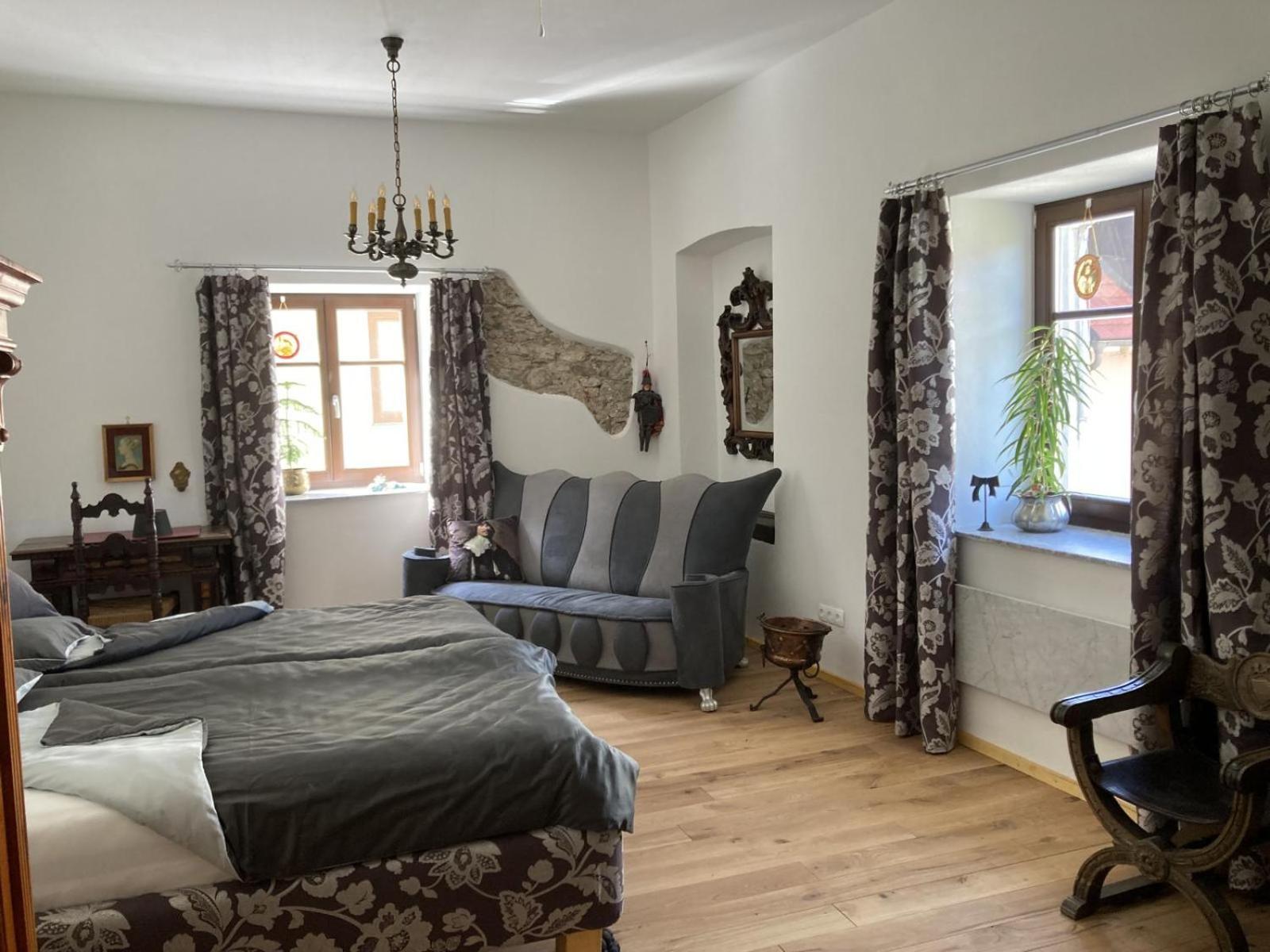 Superior King Room photo 2