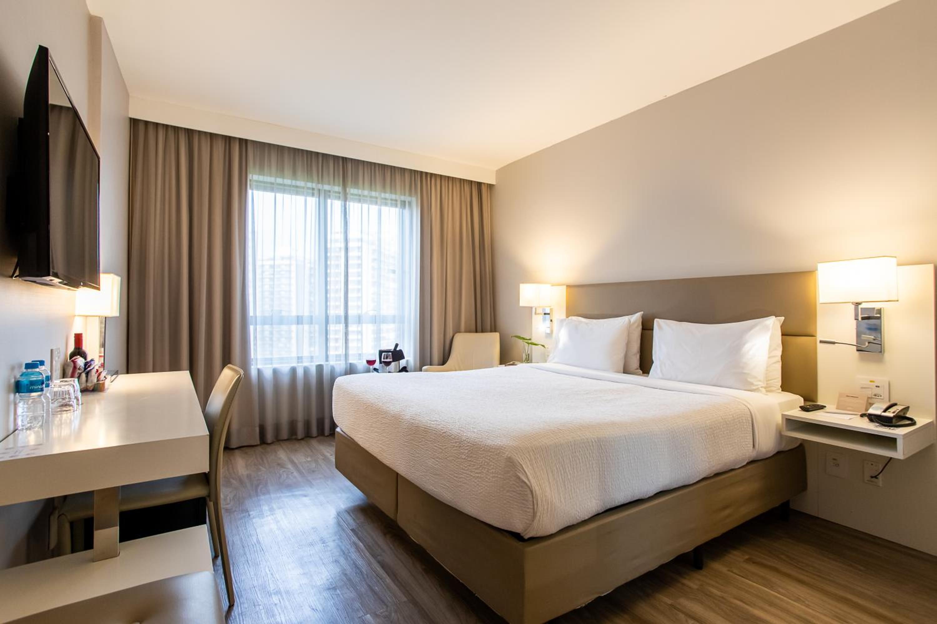 Available room