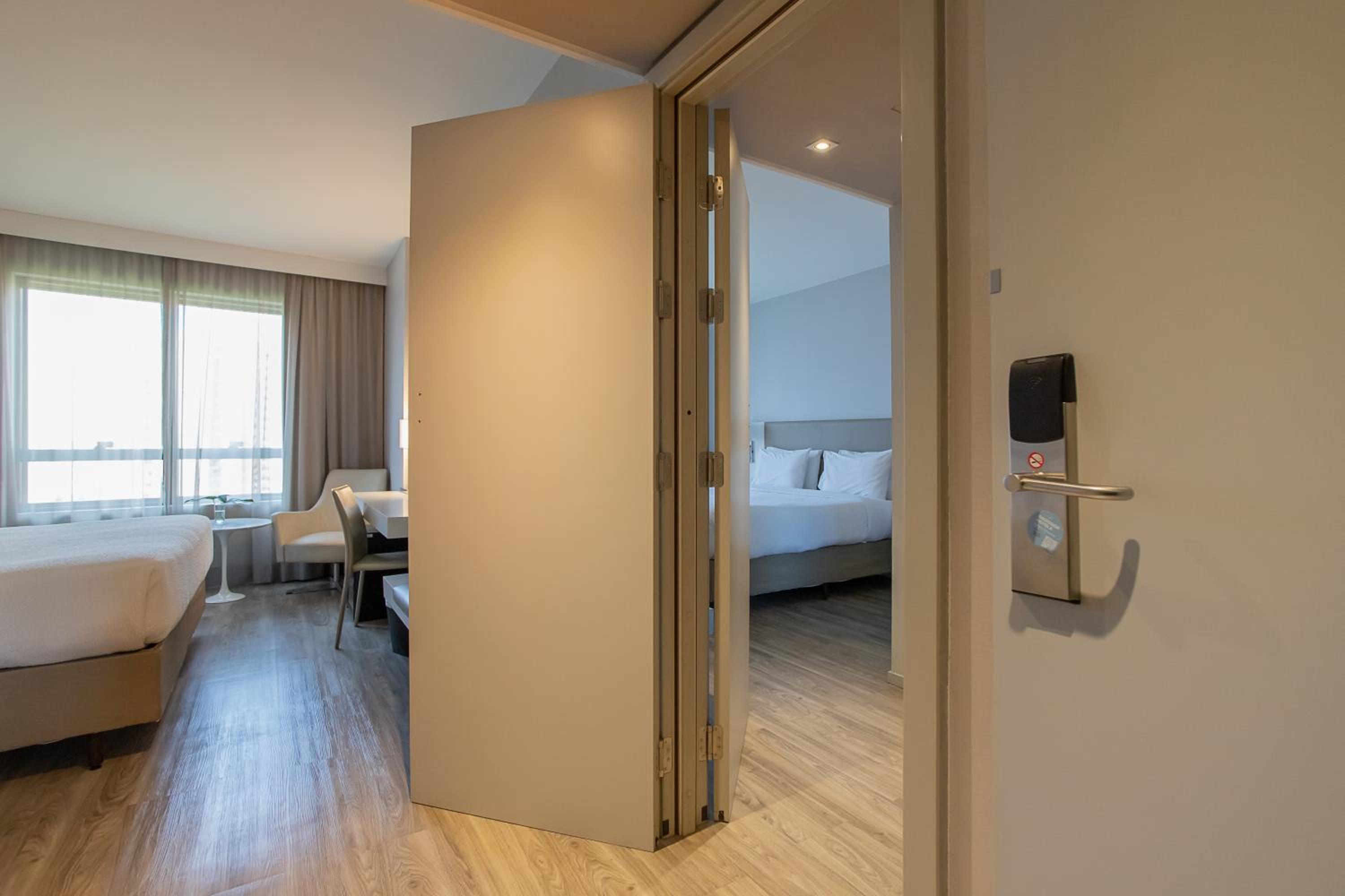 Connecting Superior Queen Room