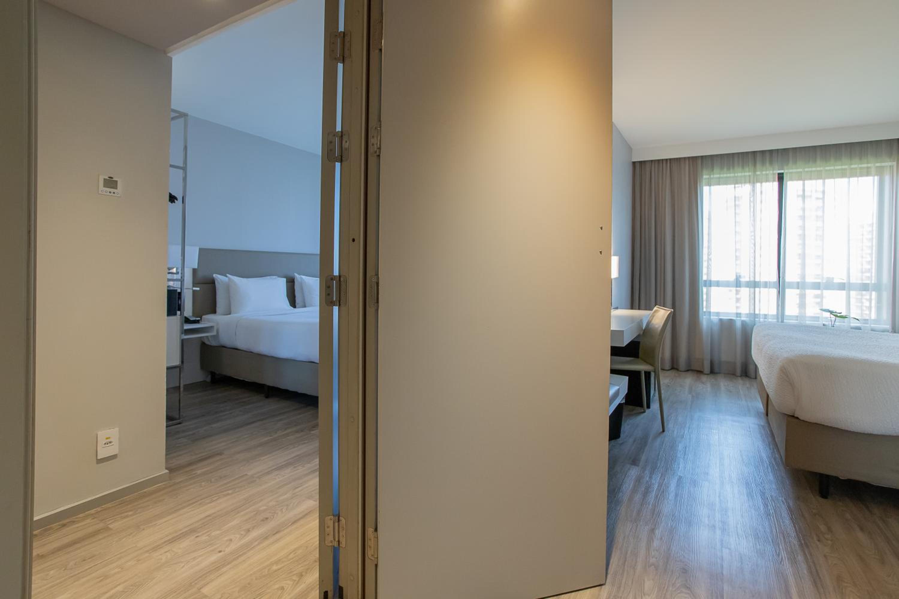 Connecting Superior Queen Room