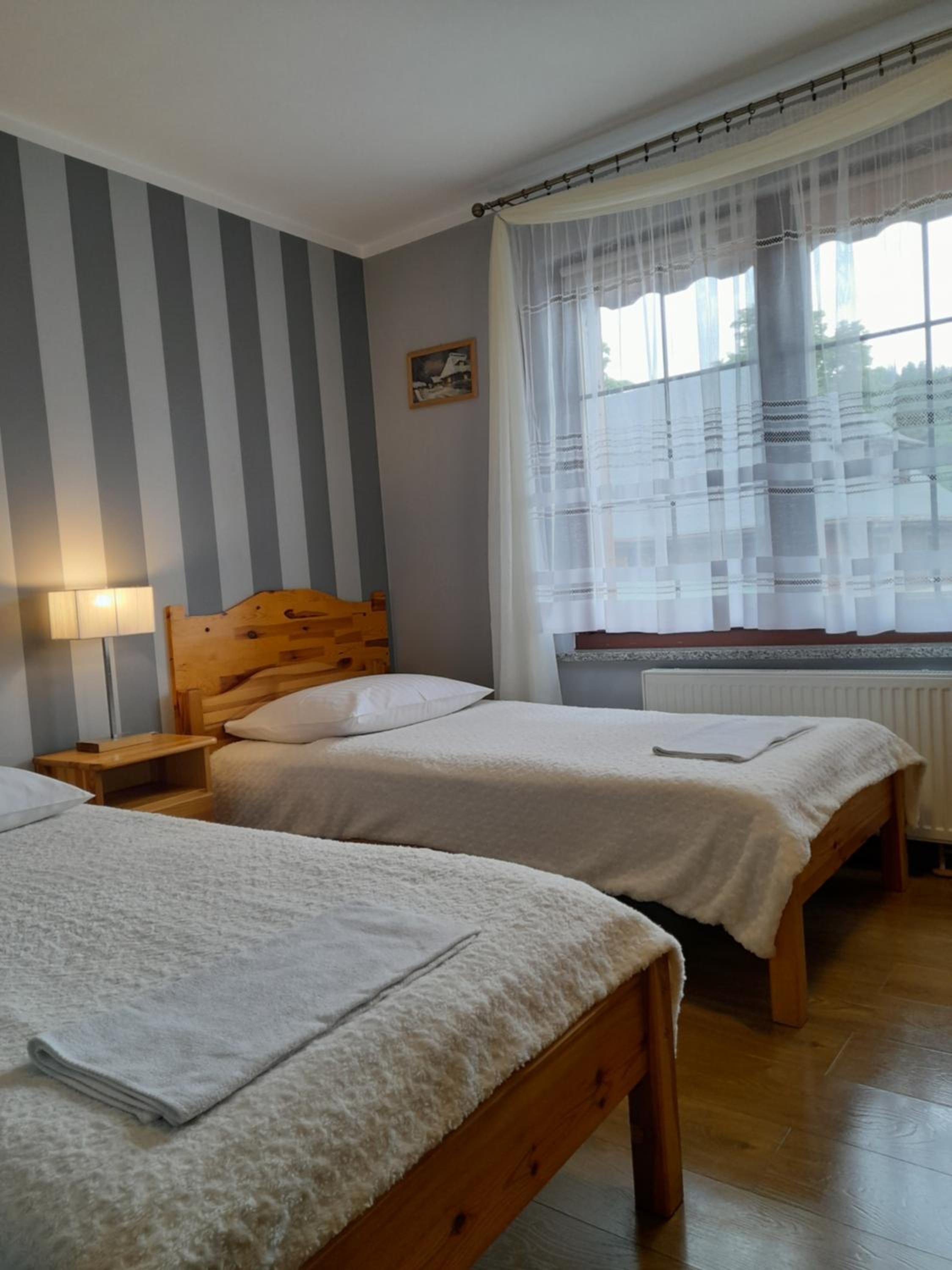 Twin Room - Disability Access - Photo 2