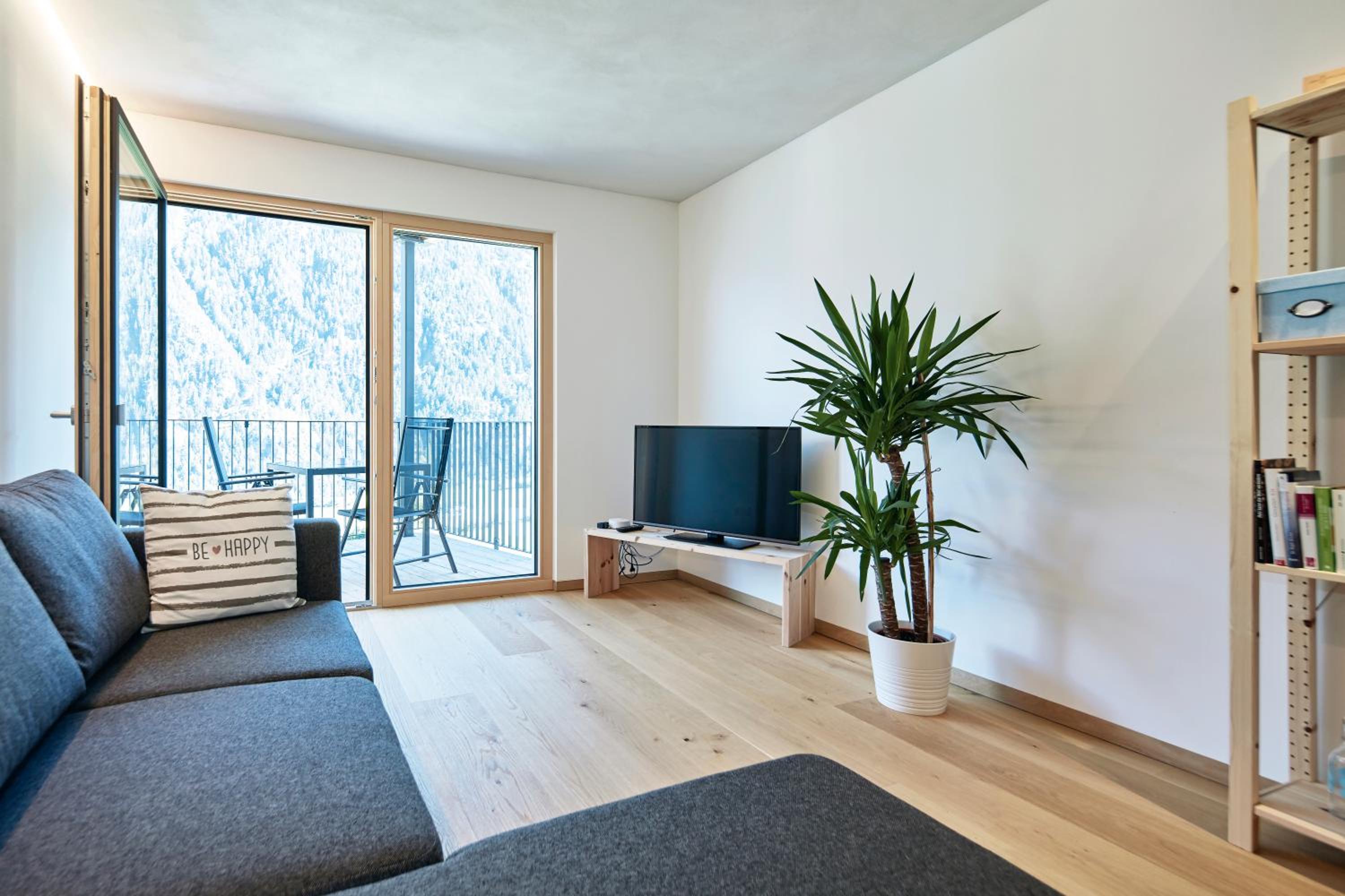 One-Bedroom Apartment photo 2