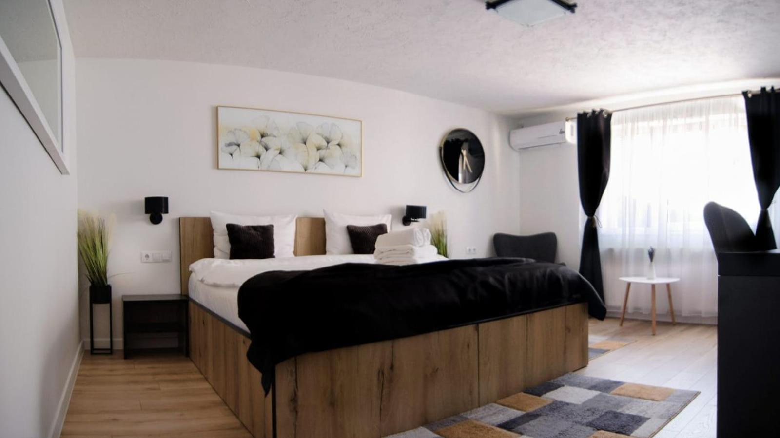 Deluxe King Room photo 3