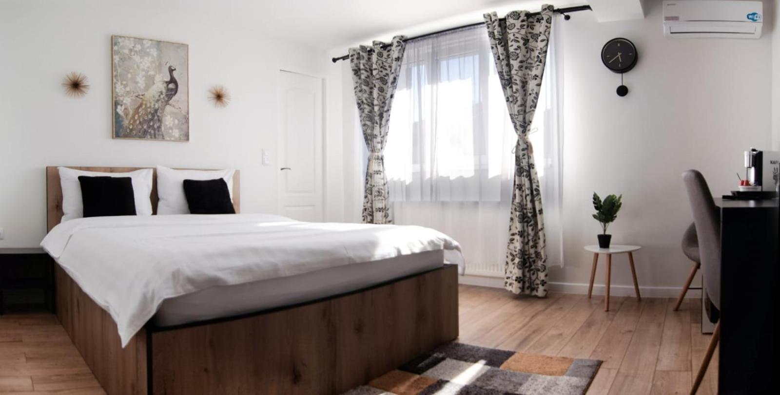 Standard Double Room photo 3