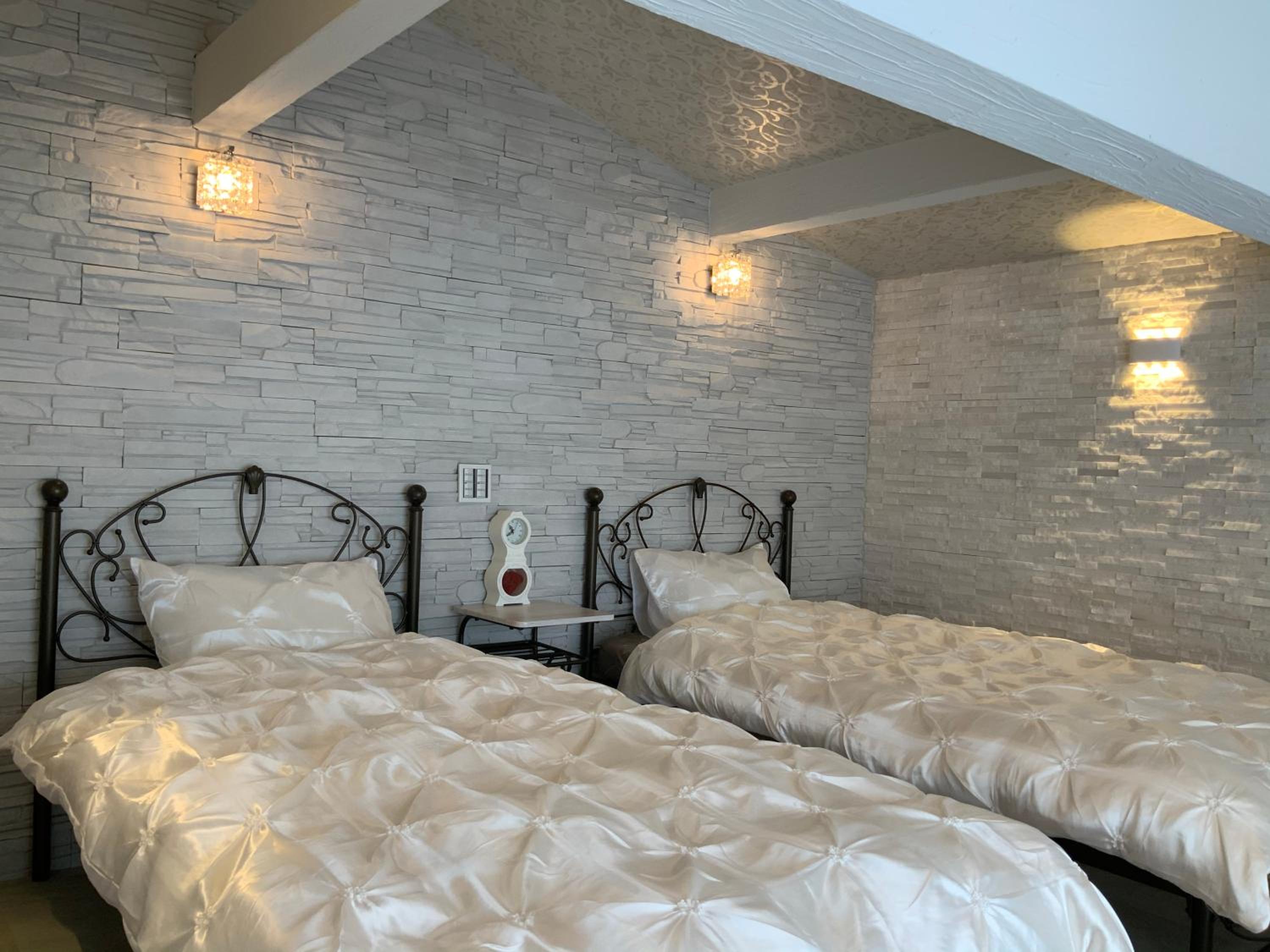 Twin Room with Terrace - Photo 1