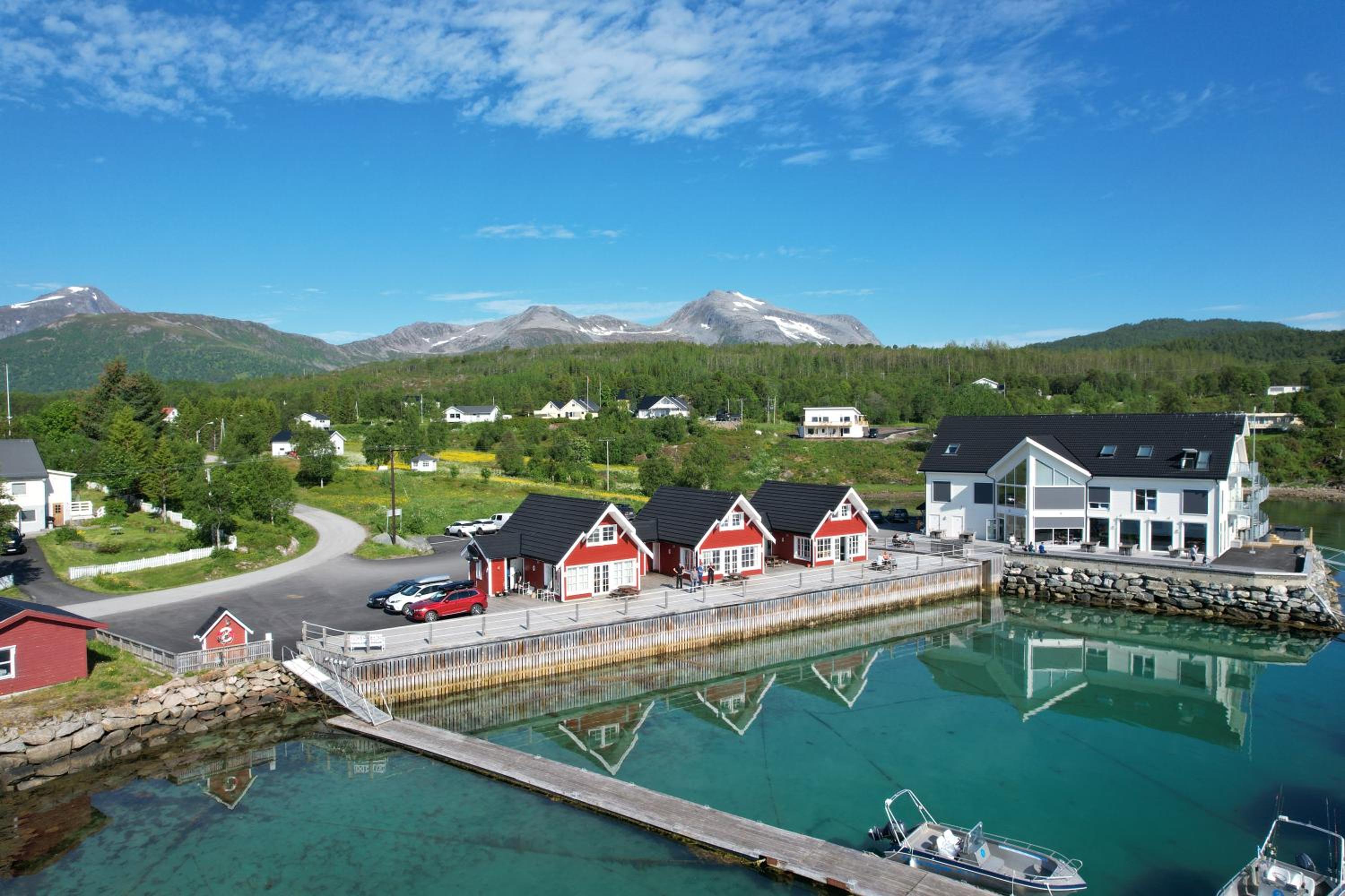 Twin or Double Room with Sea View - Photo 7