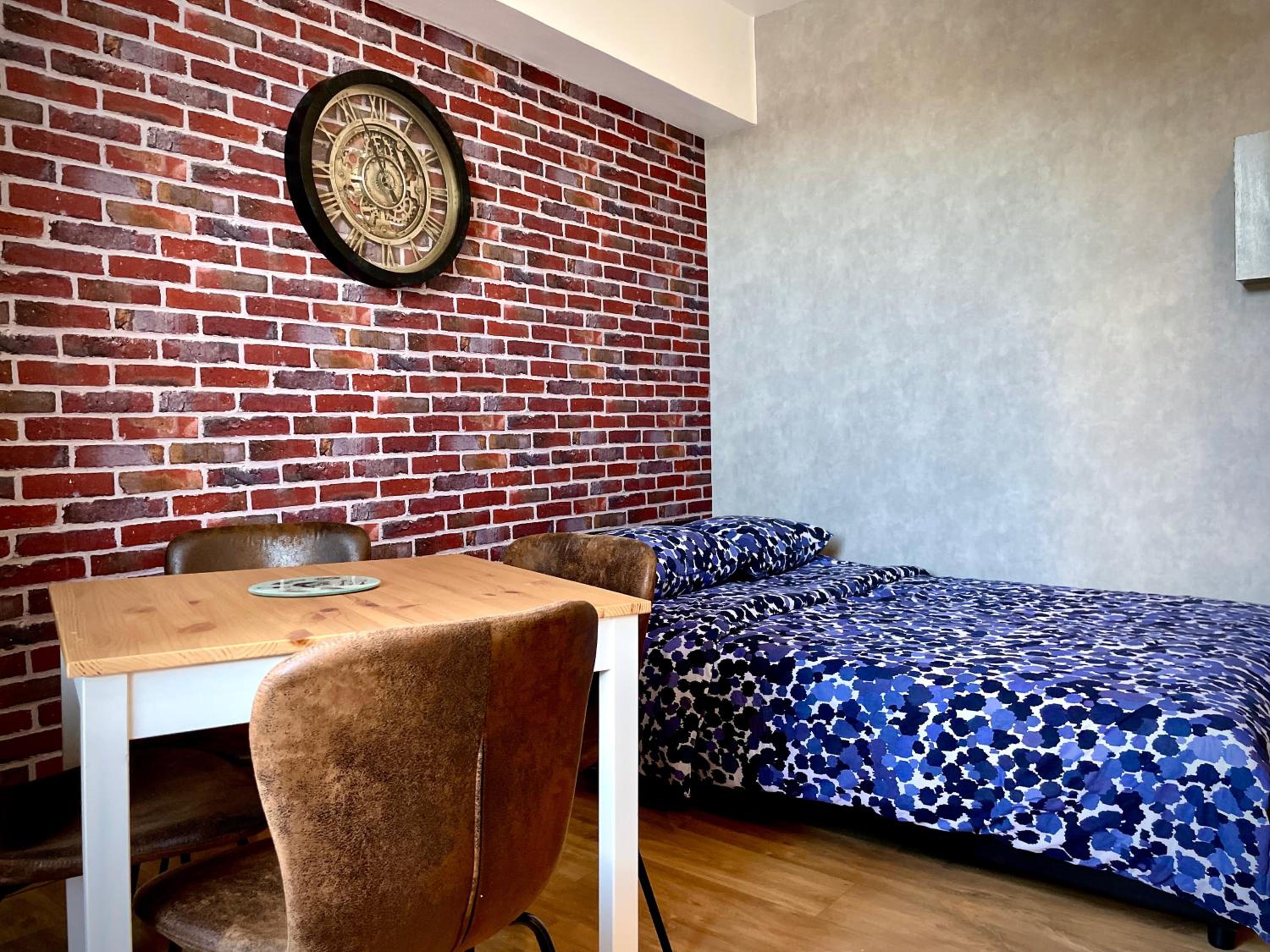 One-Bedroom Apartment - Photo 16