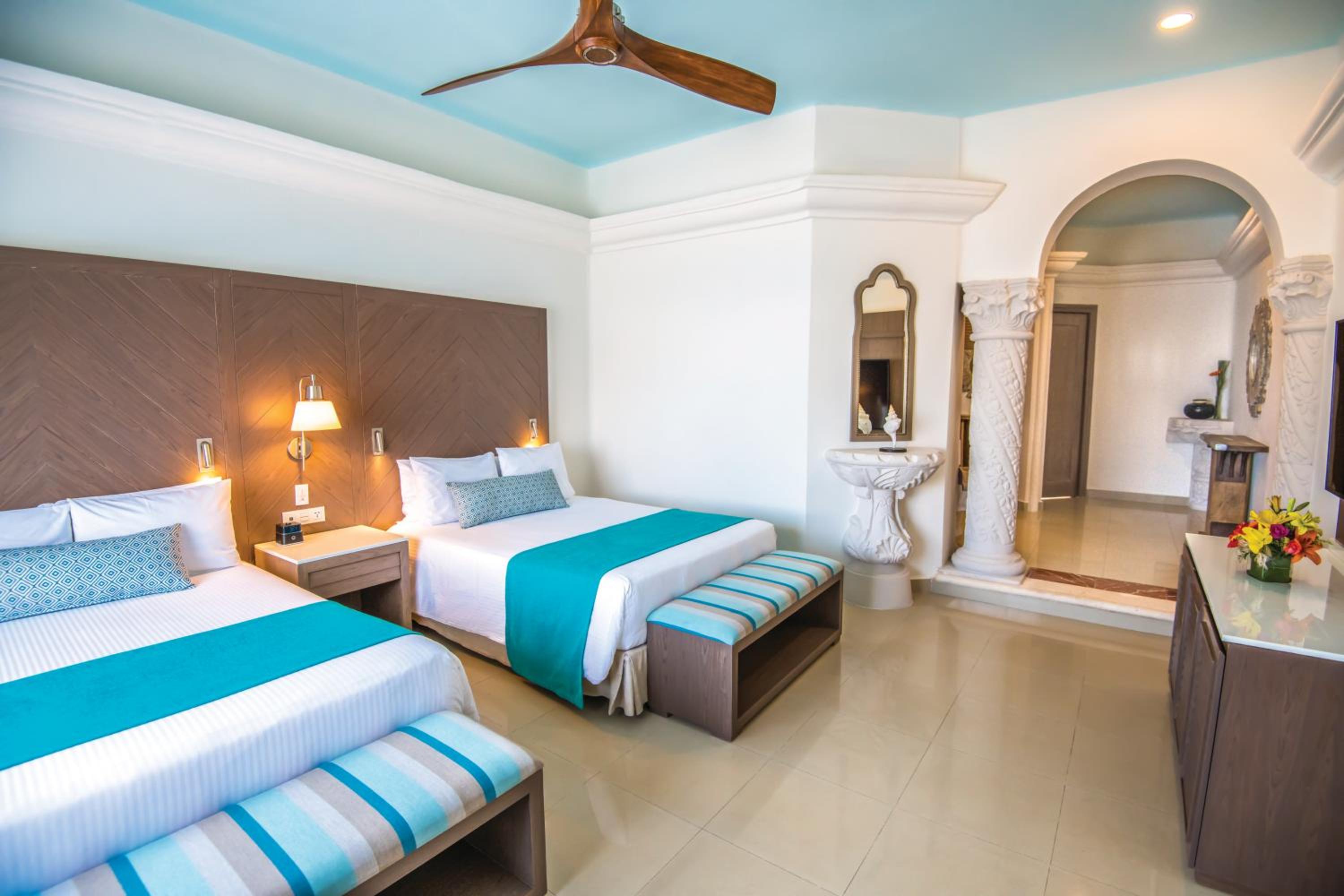 Junior Suite 2 Queen Beds, Oceanview  - Photo 3