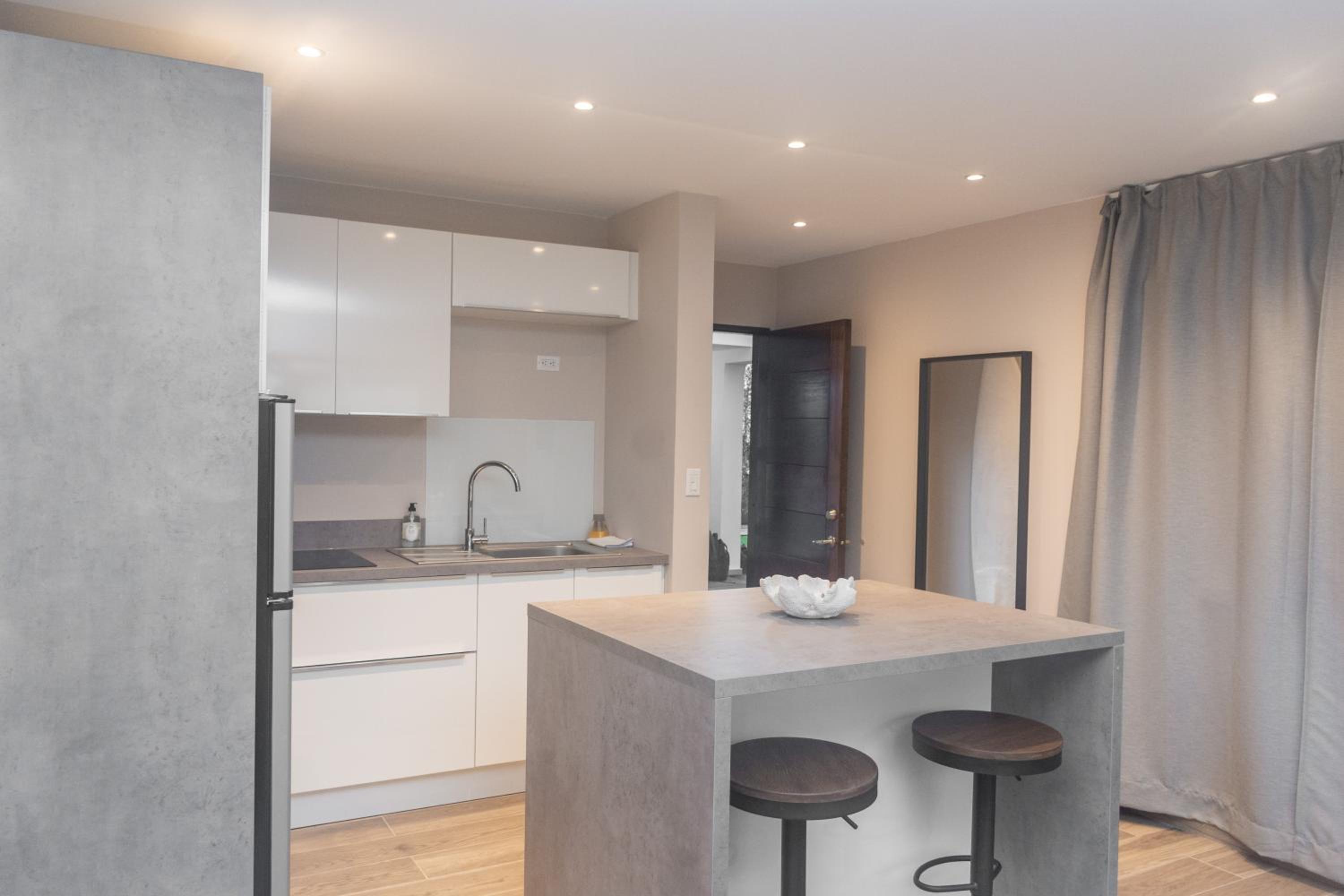 Studio Apartment photo 2
