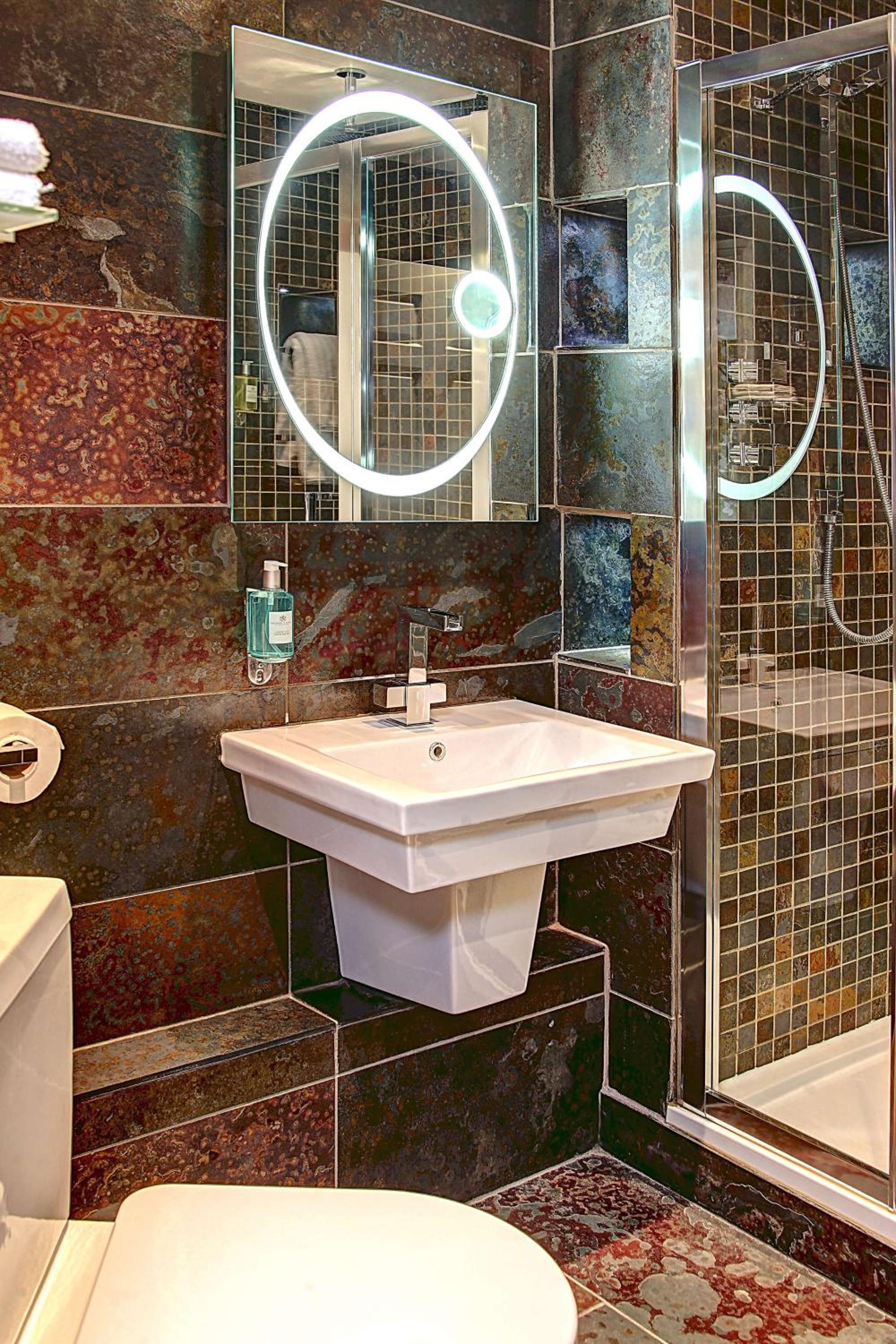 Double Room - Disability Access - Photo 5