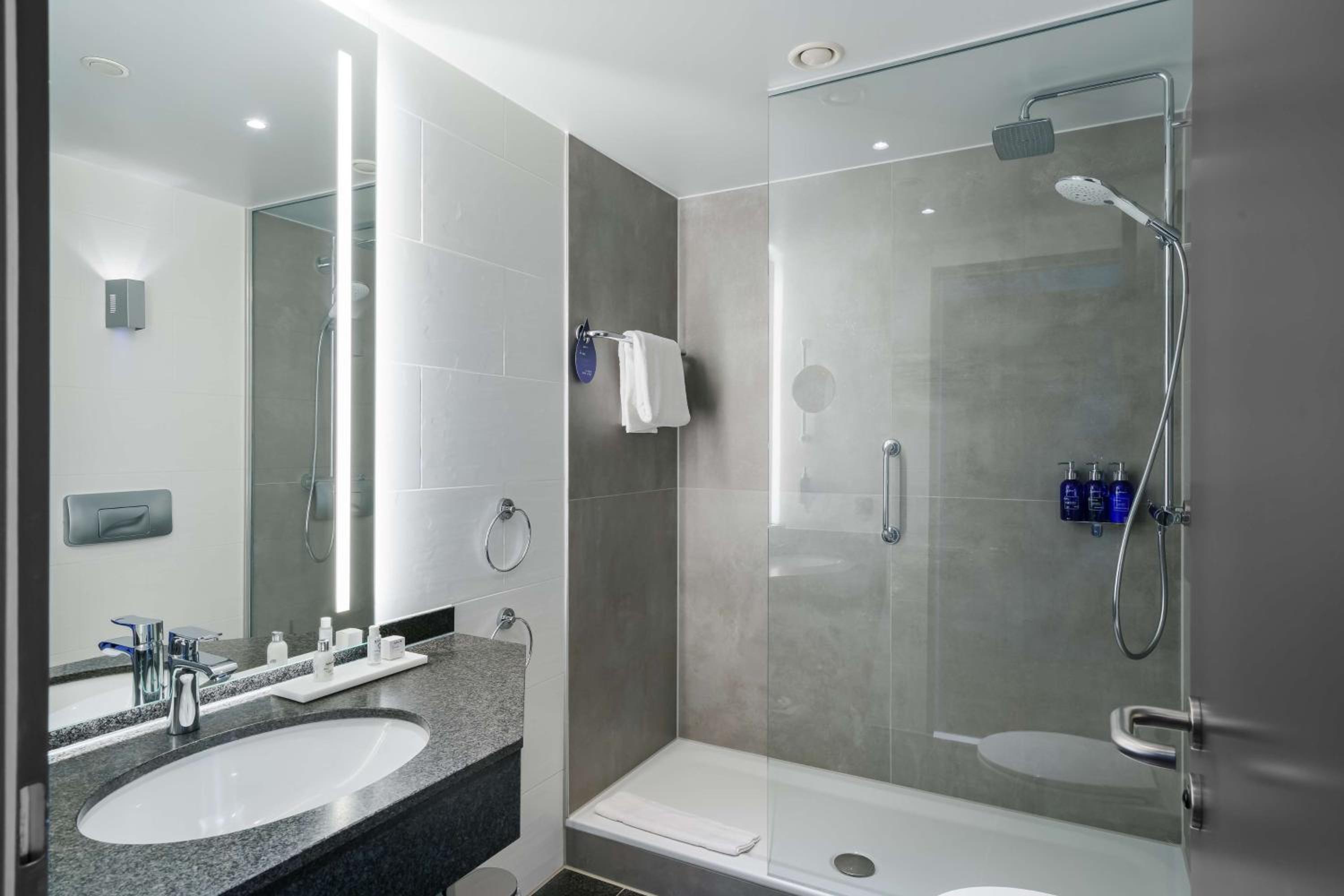 Standard Room - Photo 3