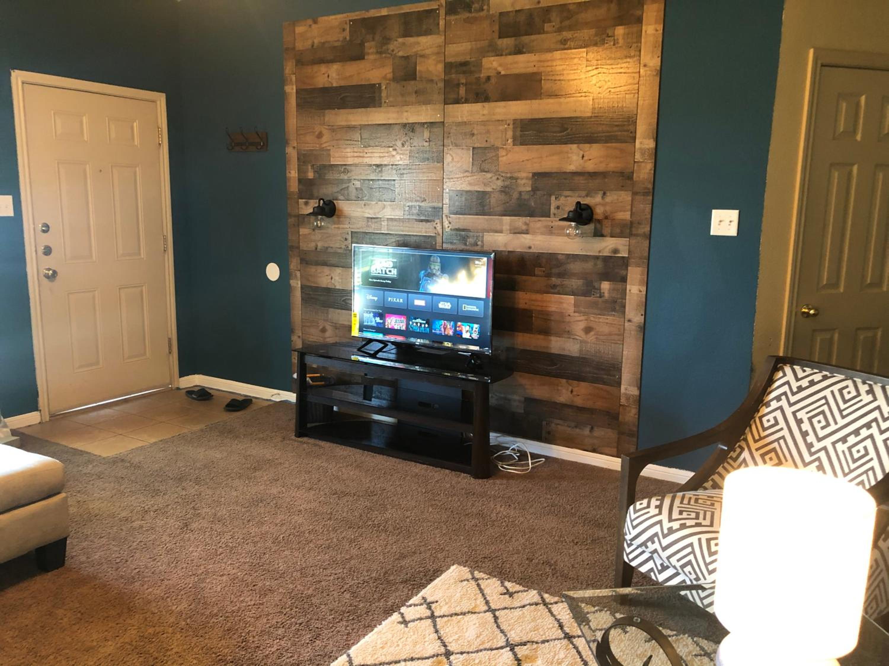 Three-Bedroom House photo 1