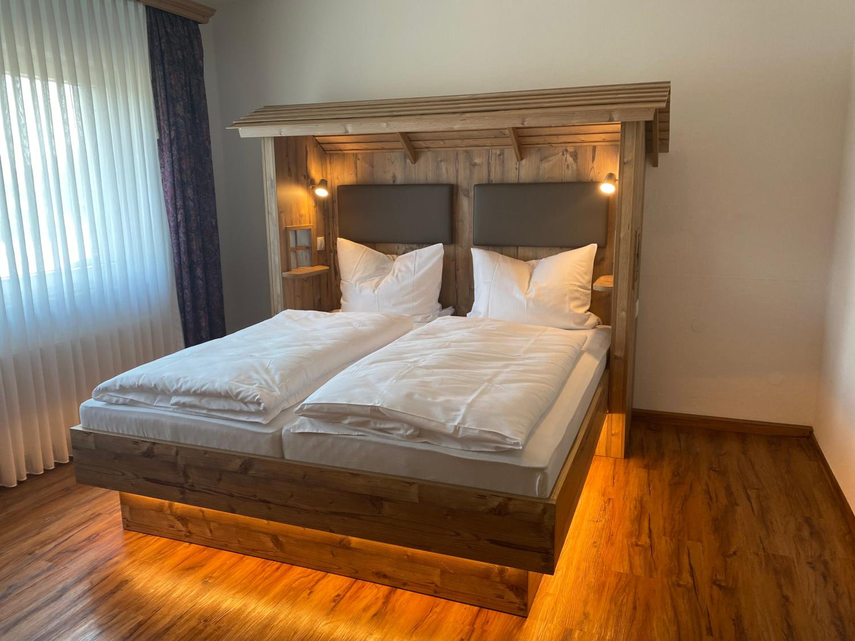 Deluxe Double Room - Photo 1