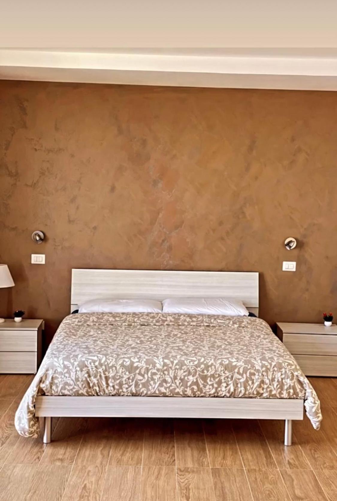 Double or Twin Room with Sea View - Photo 37