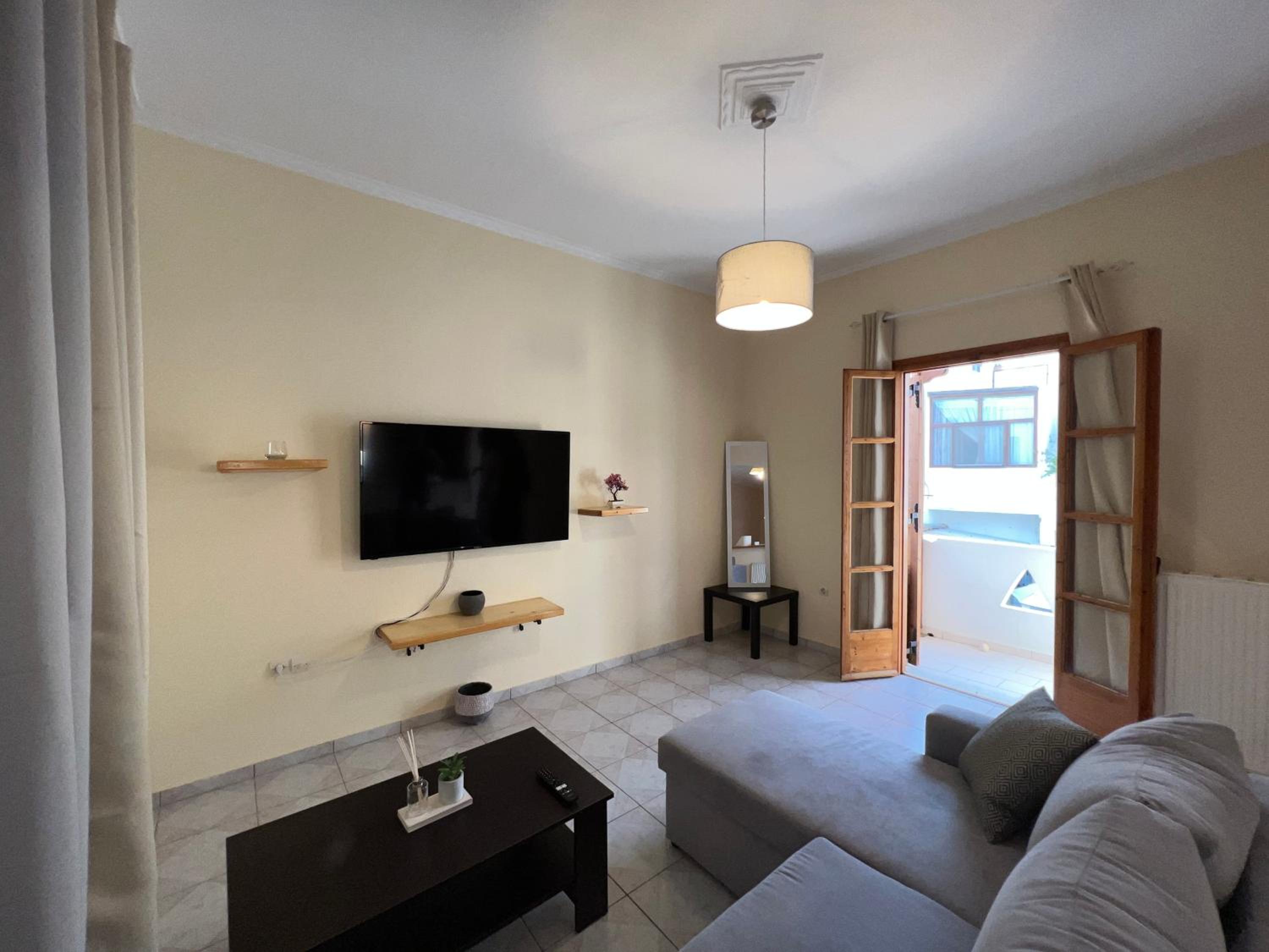 Three-Bedroom House - Photo 8
