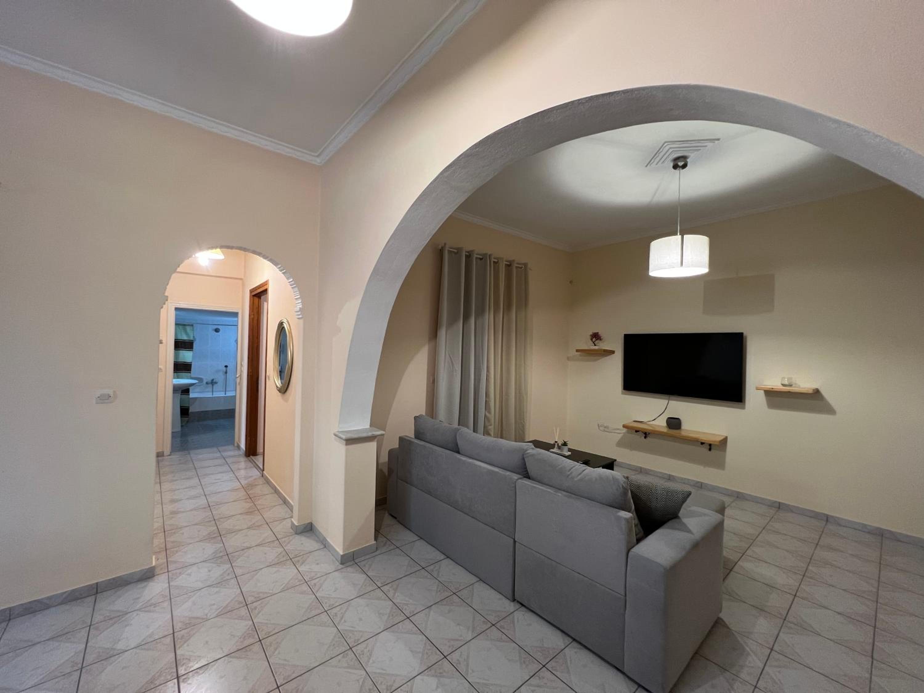 Three-Bedroom House - Photo 7