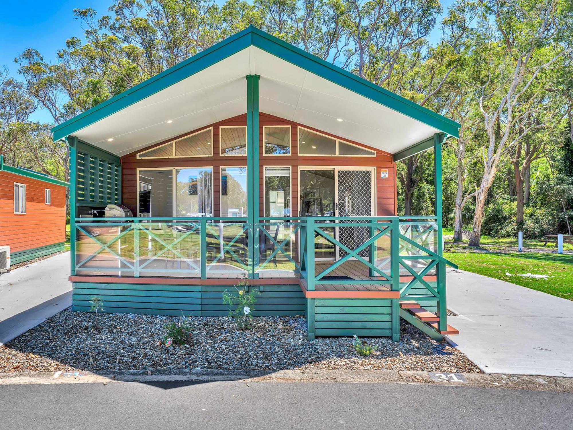 Deluxe Park View Cabin - No pets allowed photo 3