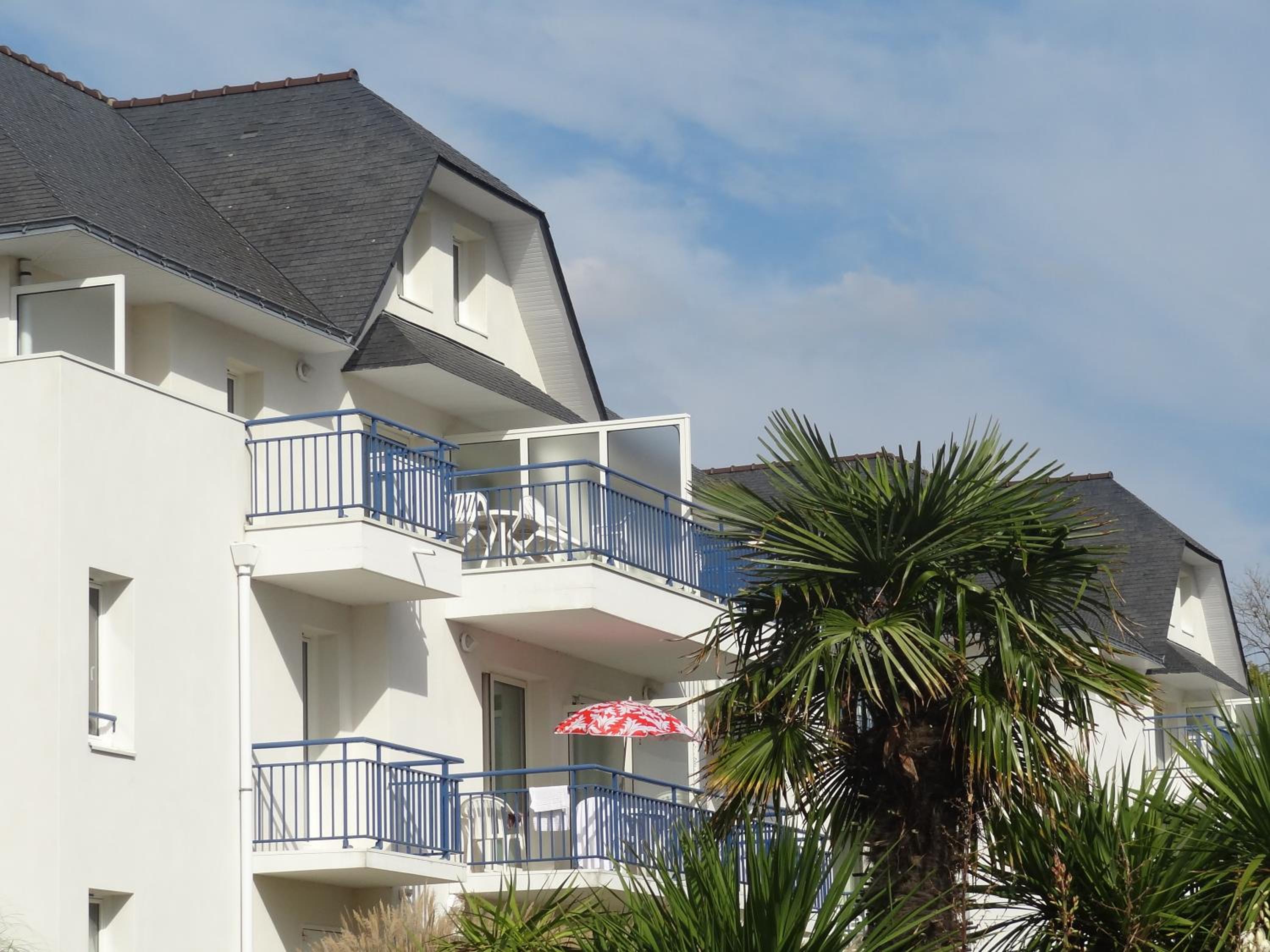 Duplex Apartment with 1 Bedroom and 1 Alcove photo 2