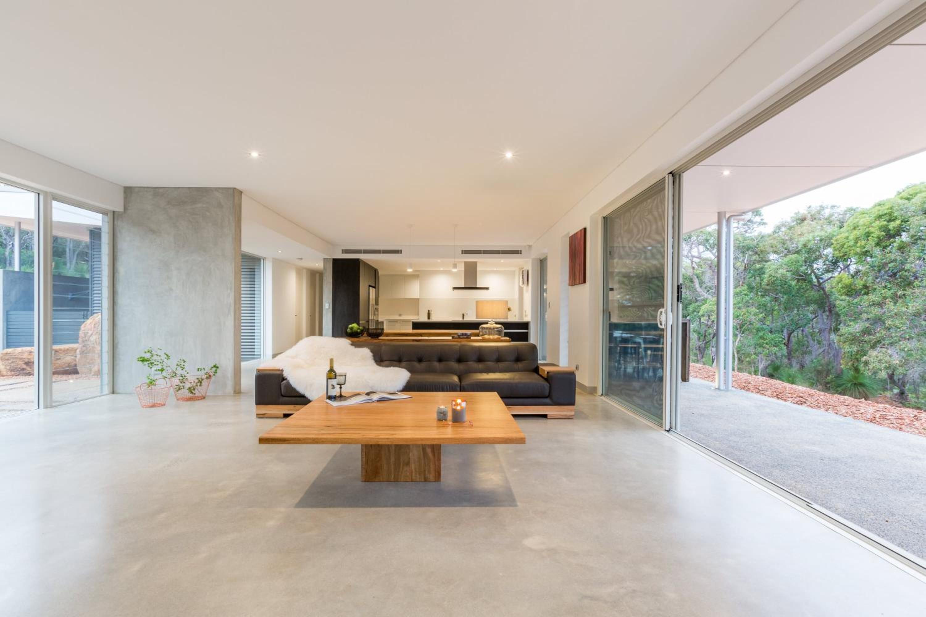 Four-Bedroom House photo 1