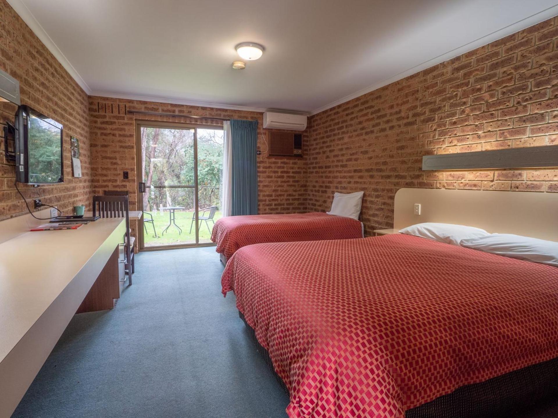 Quadruple Room with Garden View