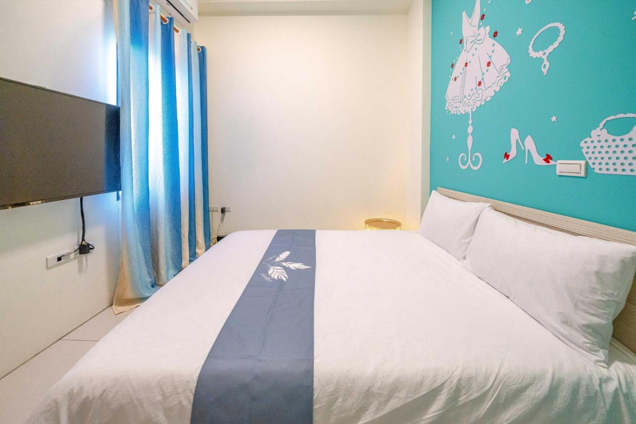 Standard Double Room with Shared Bathroom photo 3