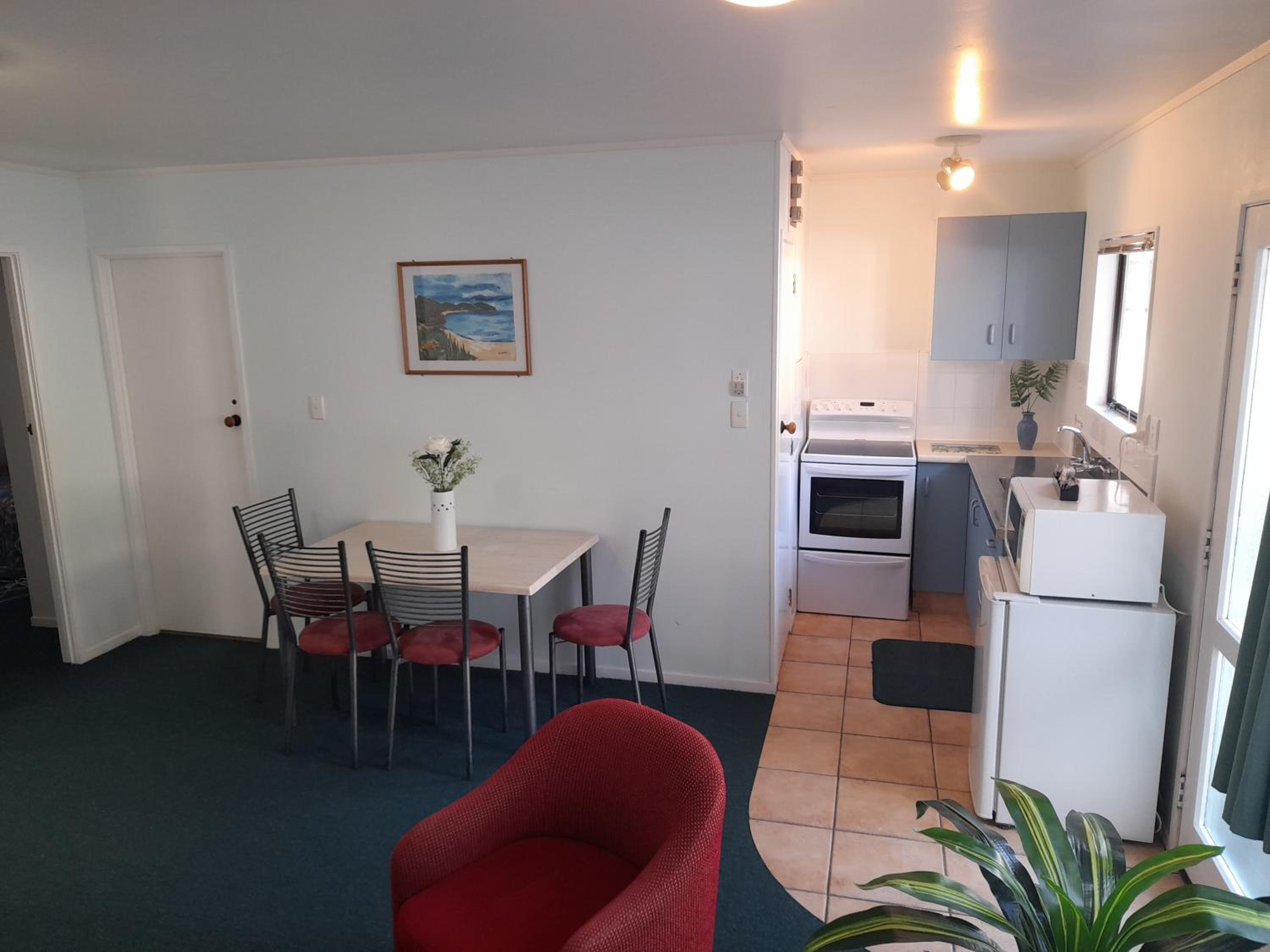 Two-Bedroom Apartment - Photo 3