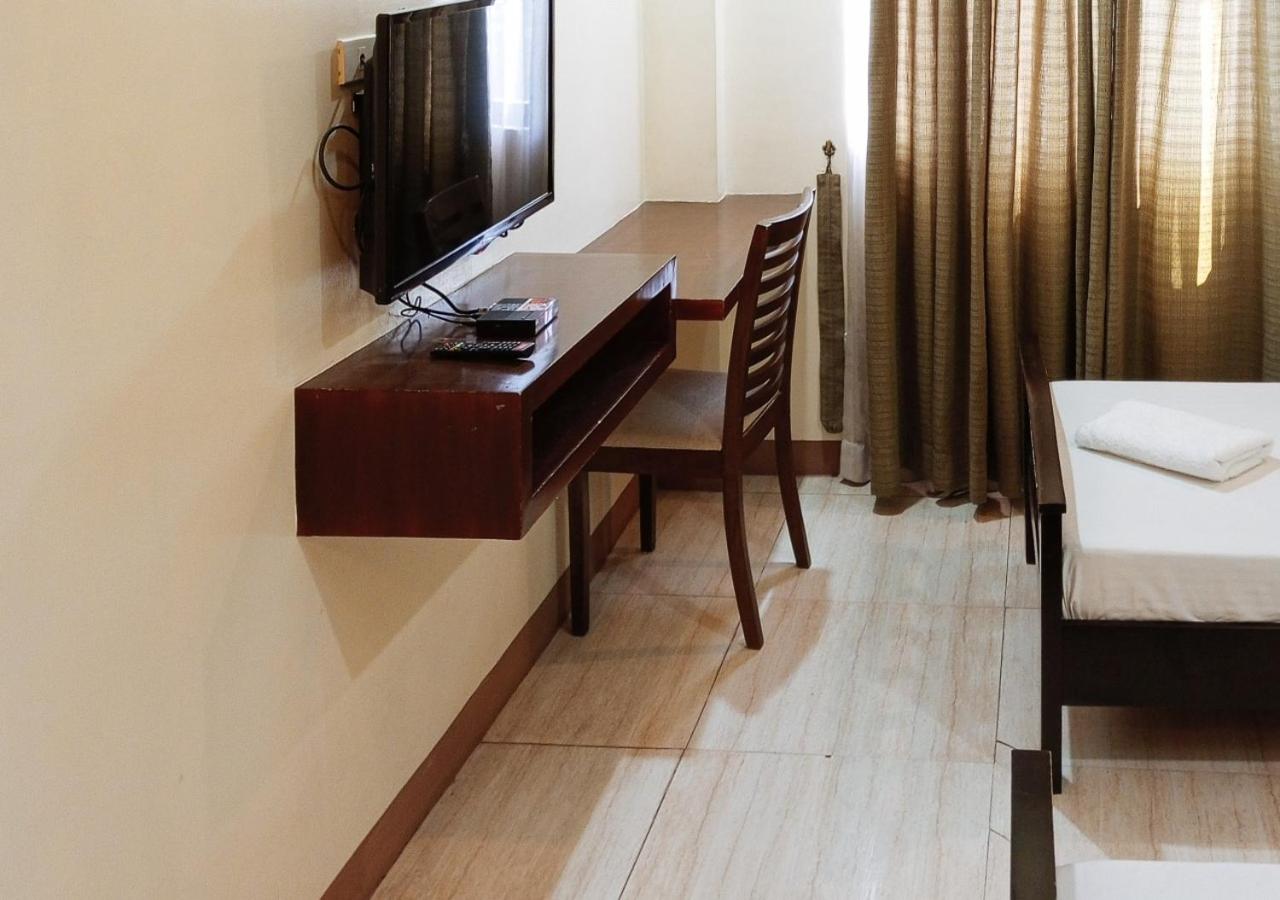 Twin Room - Photo 2
