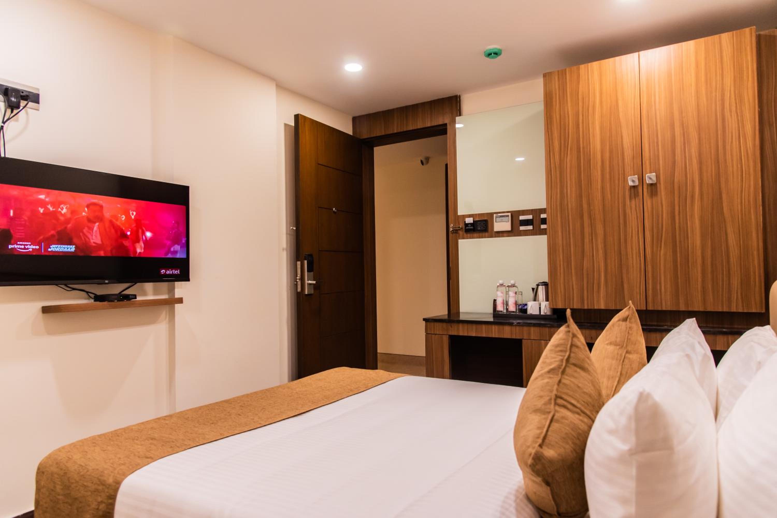 Superior Double or Twin Room - Photo 6
