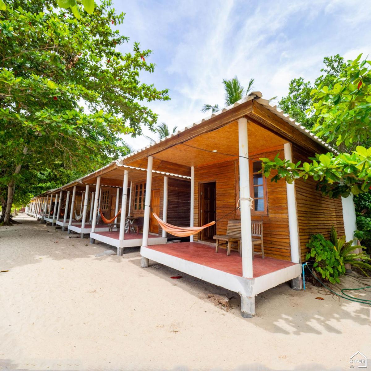 Deluxe Double or Twin Room with Ocean View photo 3