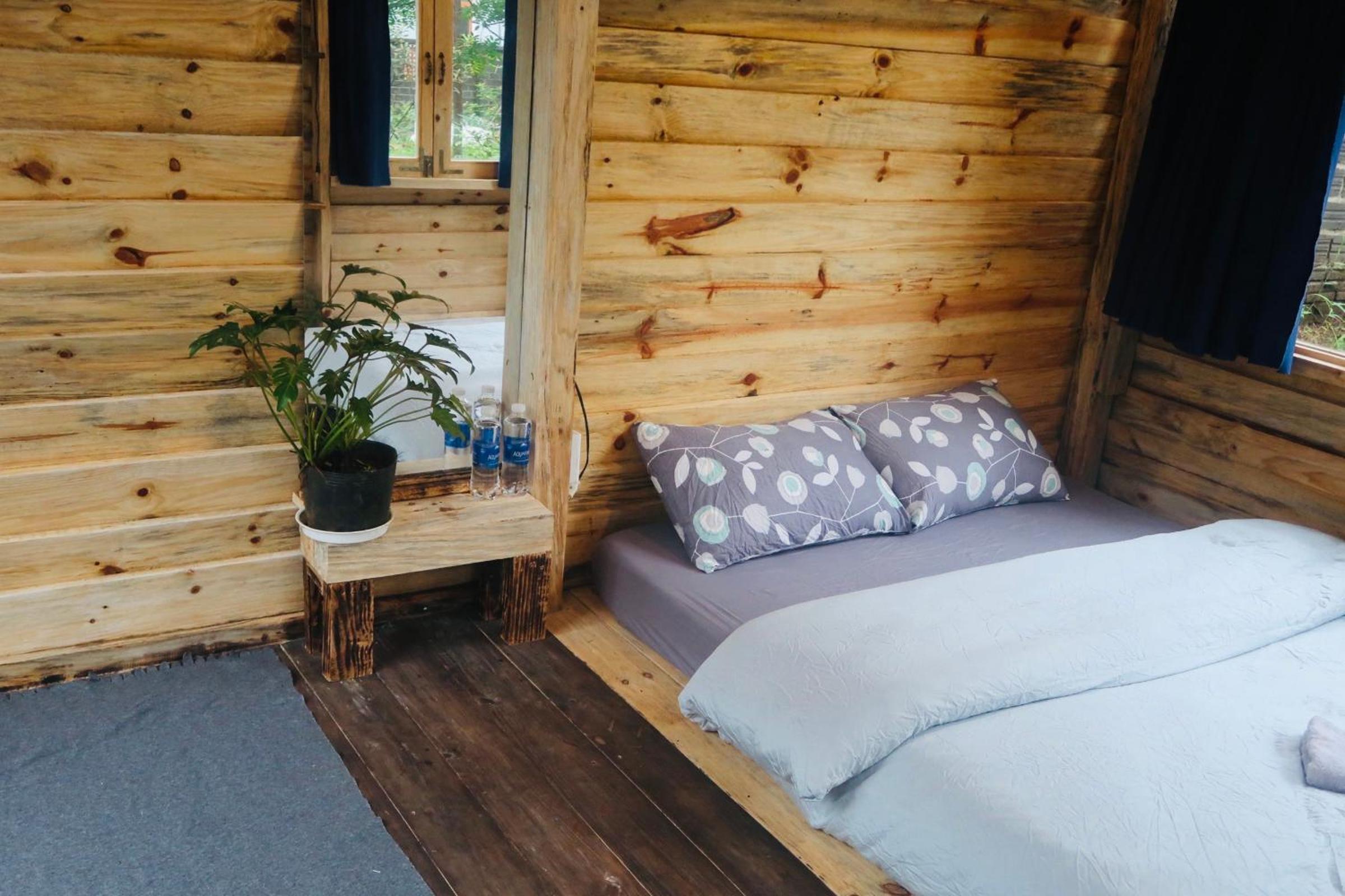 Deluxe Bungalow with Garden View photo 2