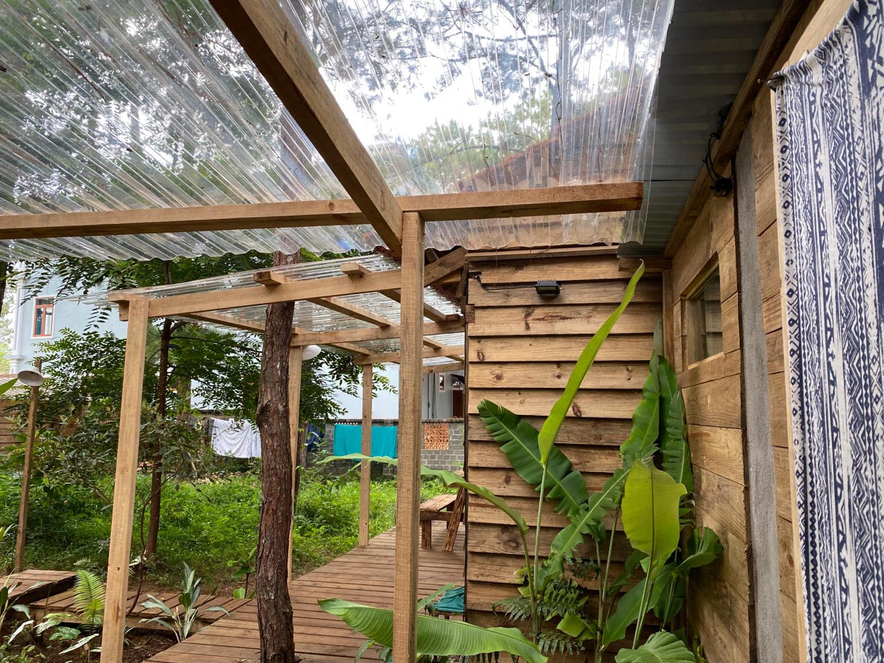 Deluxe Bungalow with Garden View photo 3