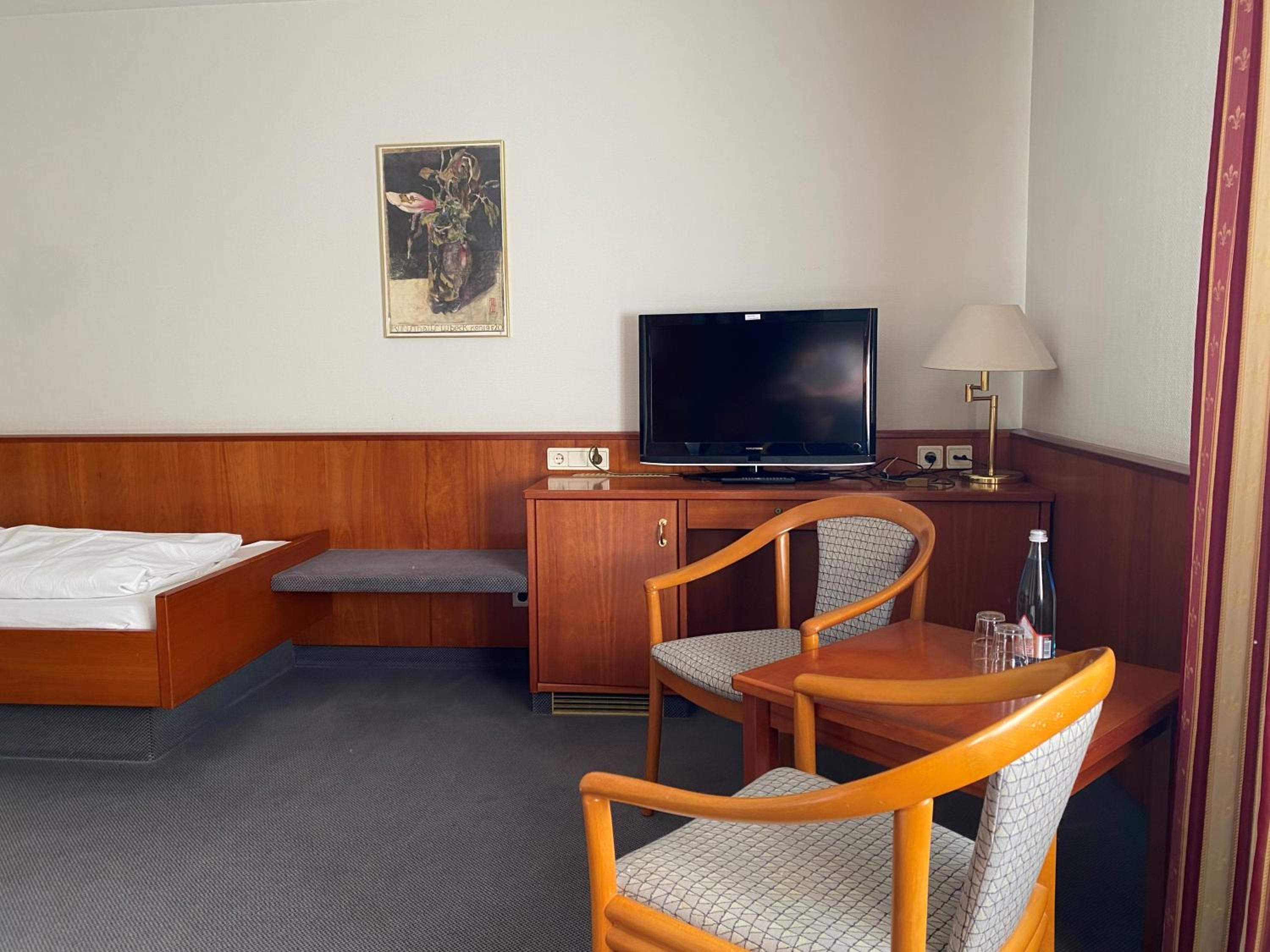 Standard Twin Room photo 3
