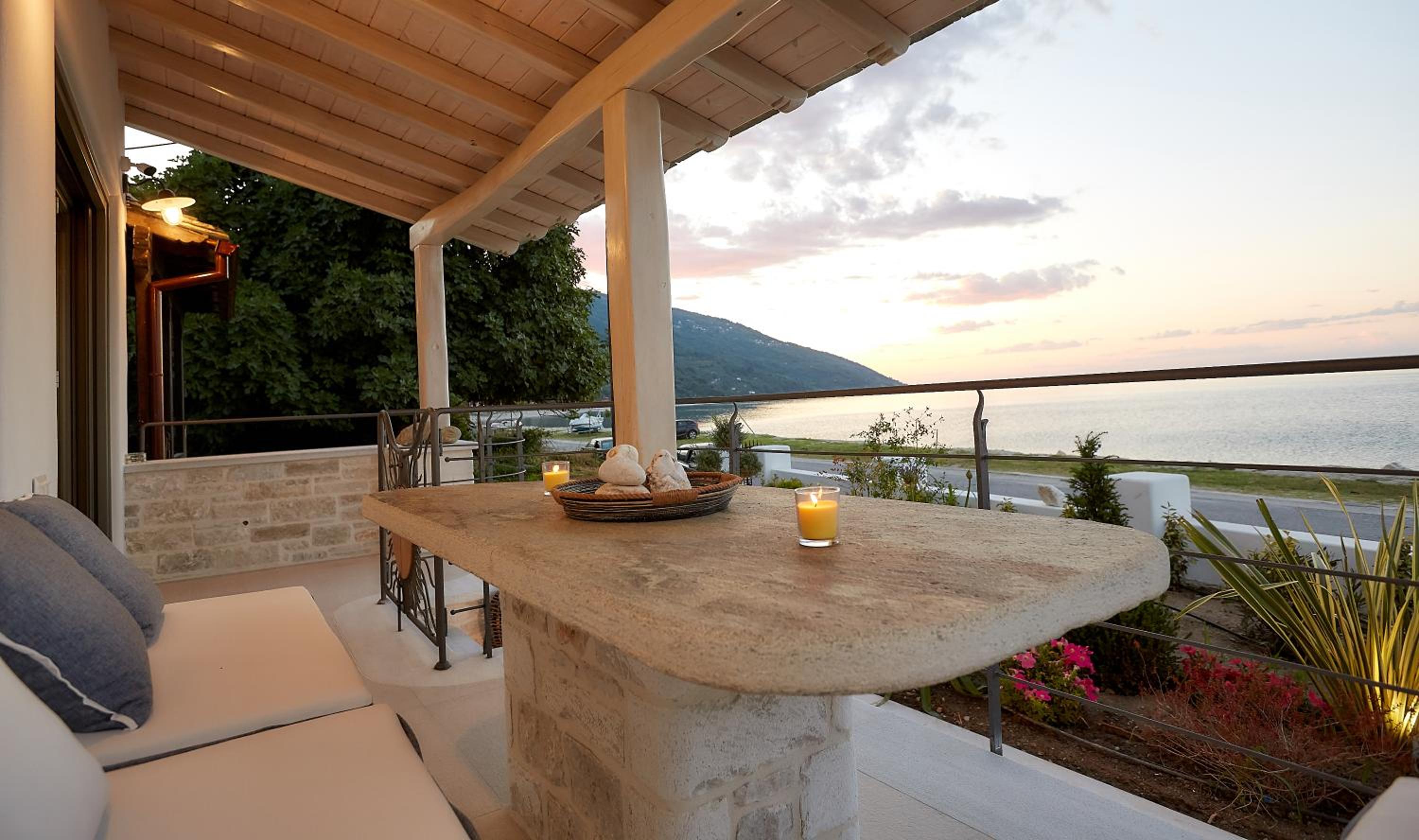 Apartment with Sea View - Photo 26