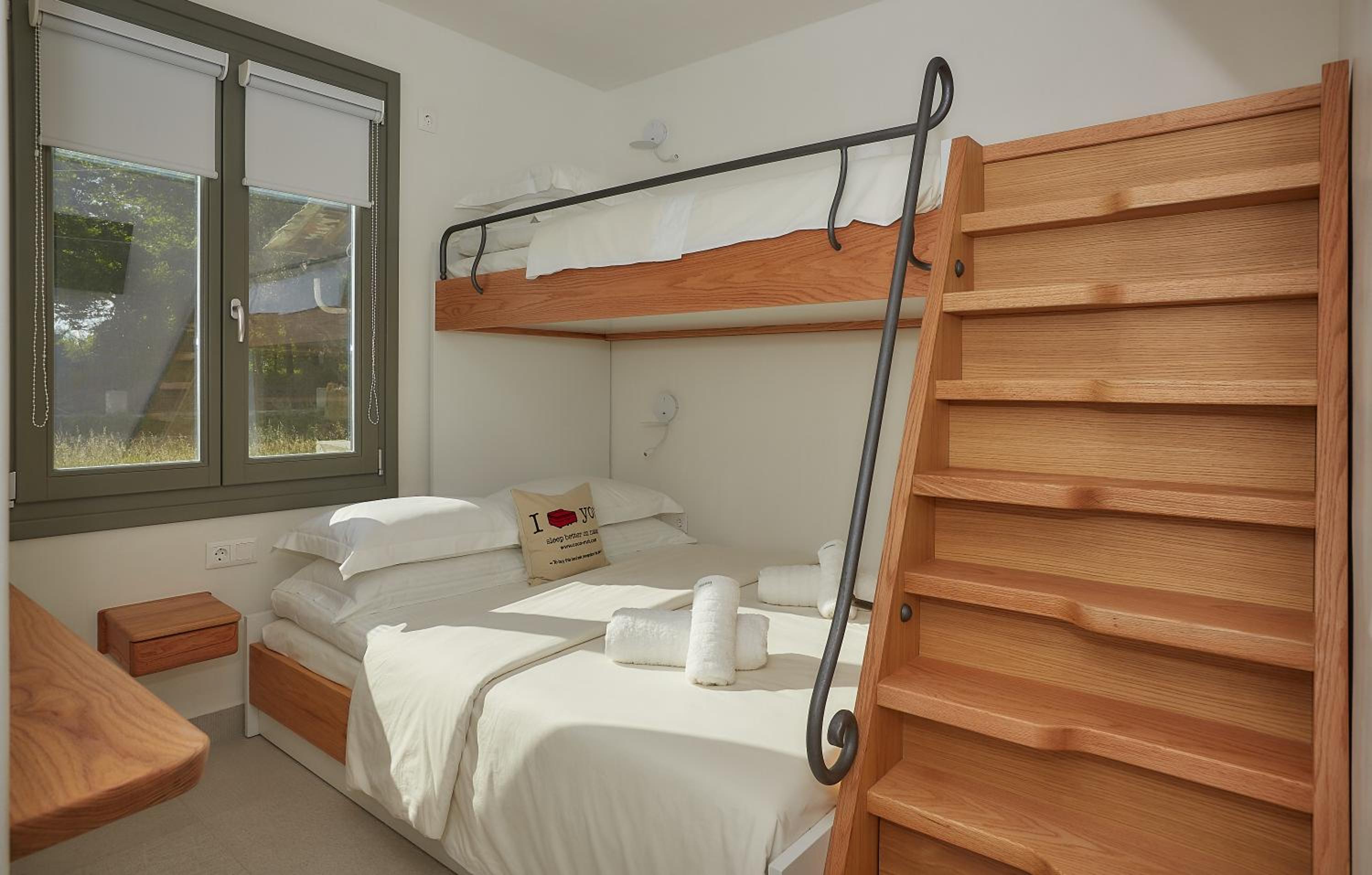 Apartment with Sea View - Photo 16