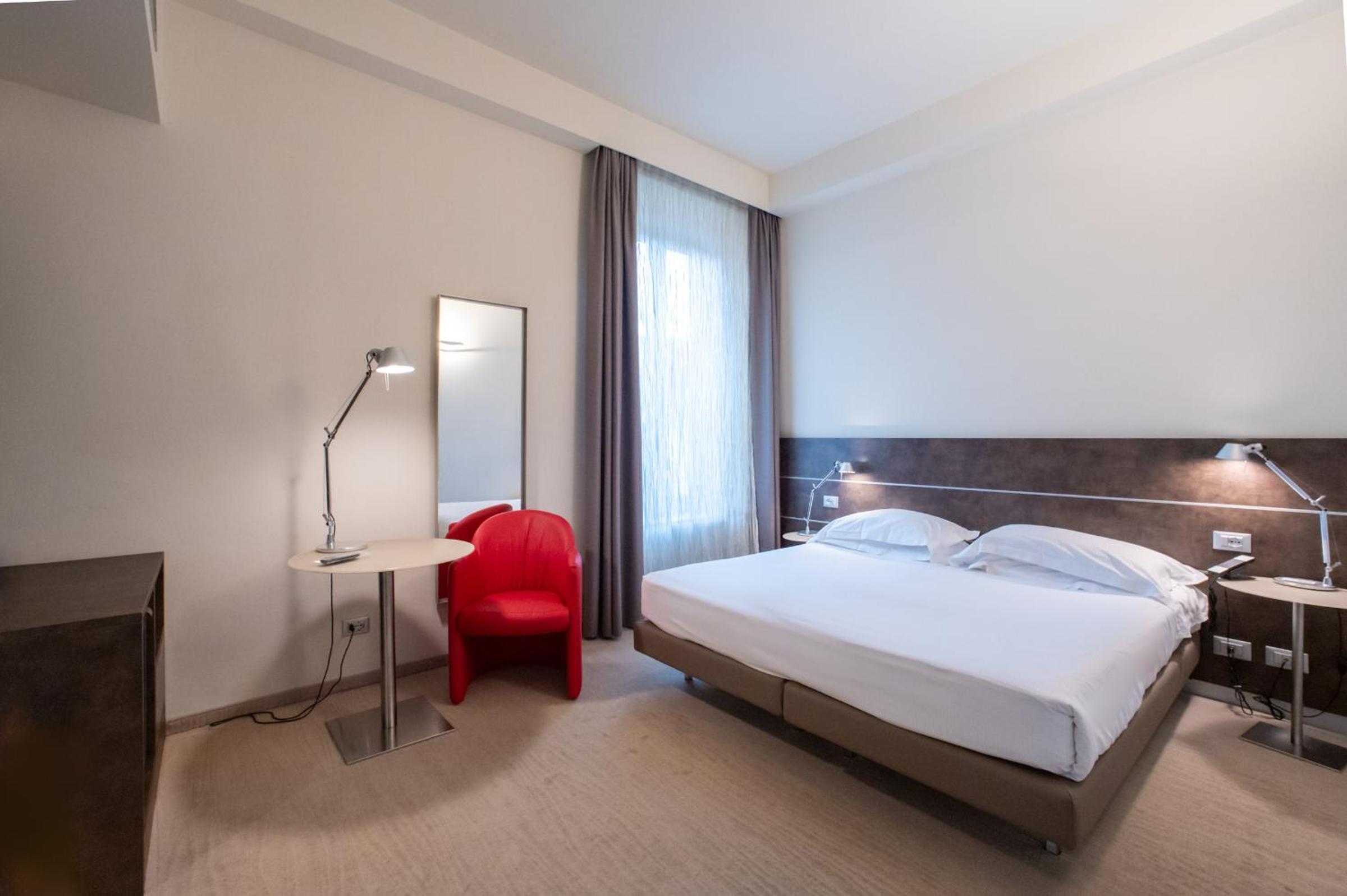 Double Room - Photo 3