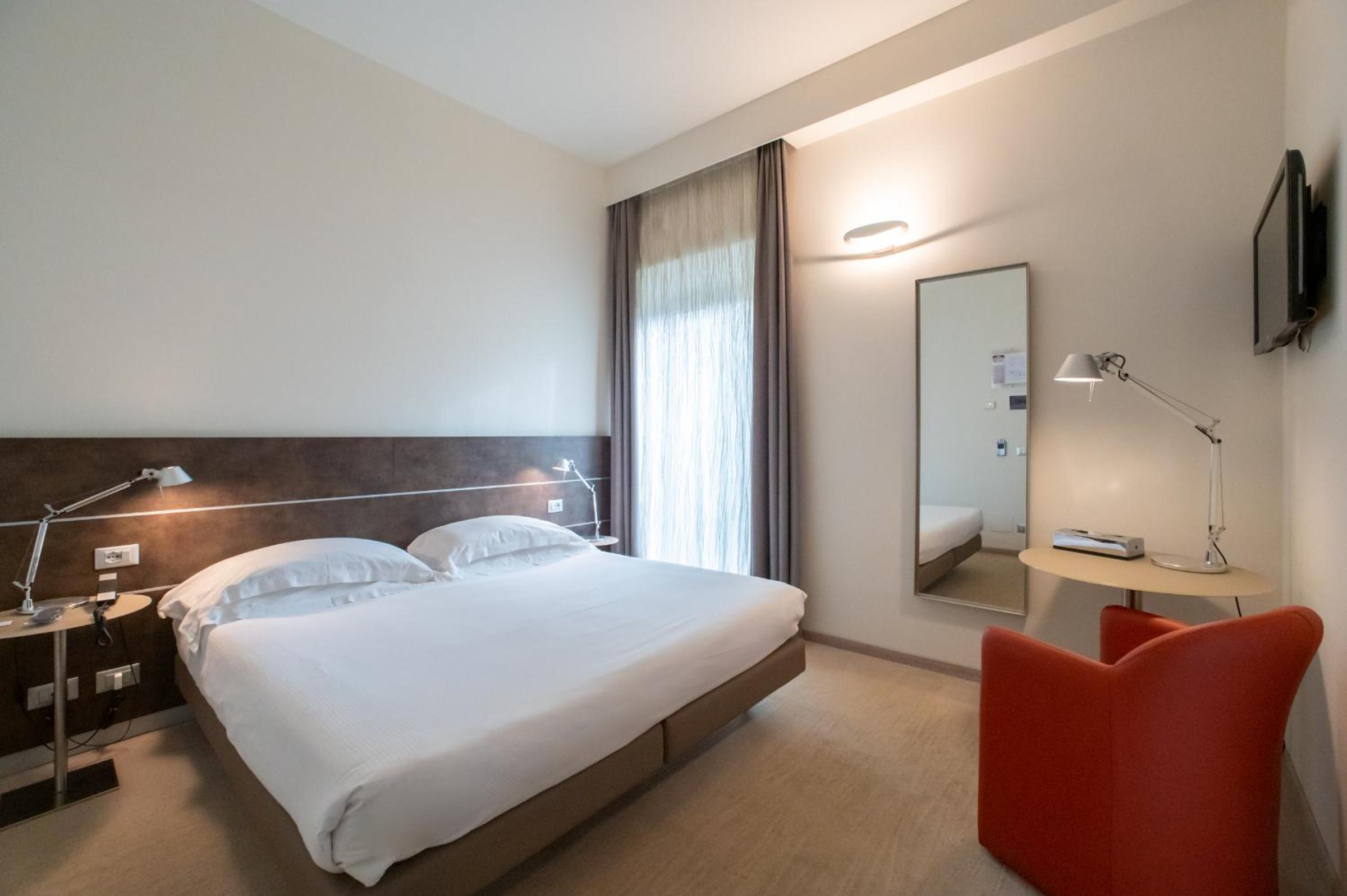 Double Room - Photo 1