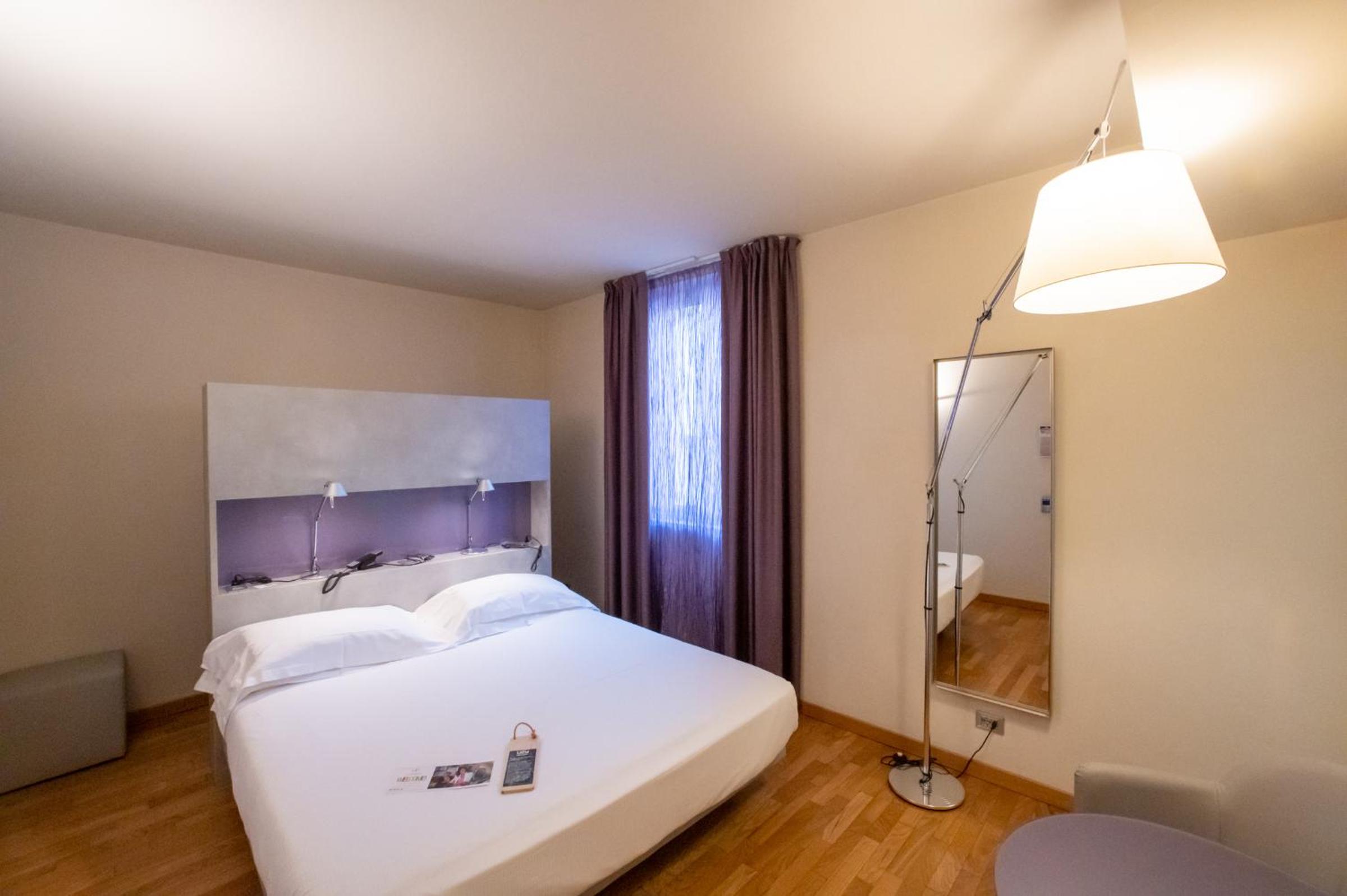 Superior Double Room - Photo 10