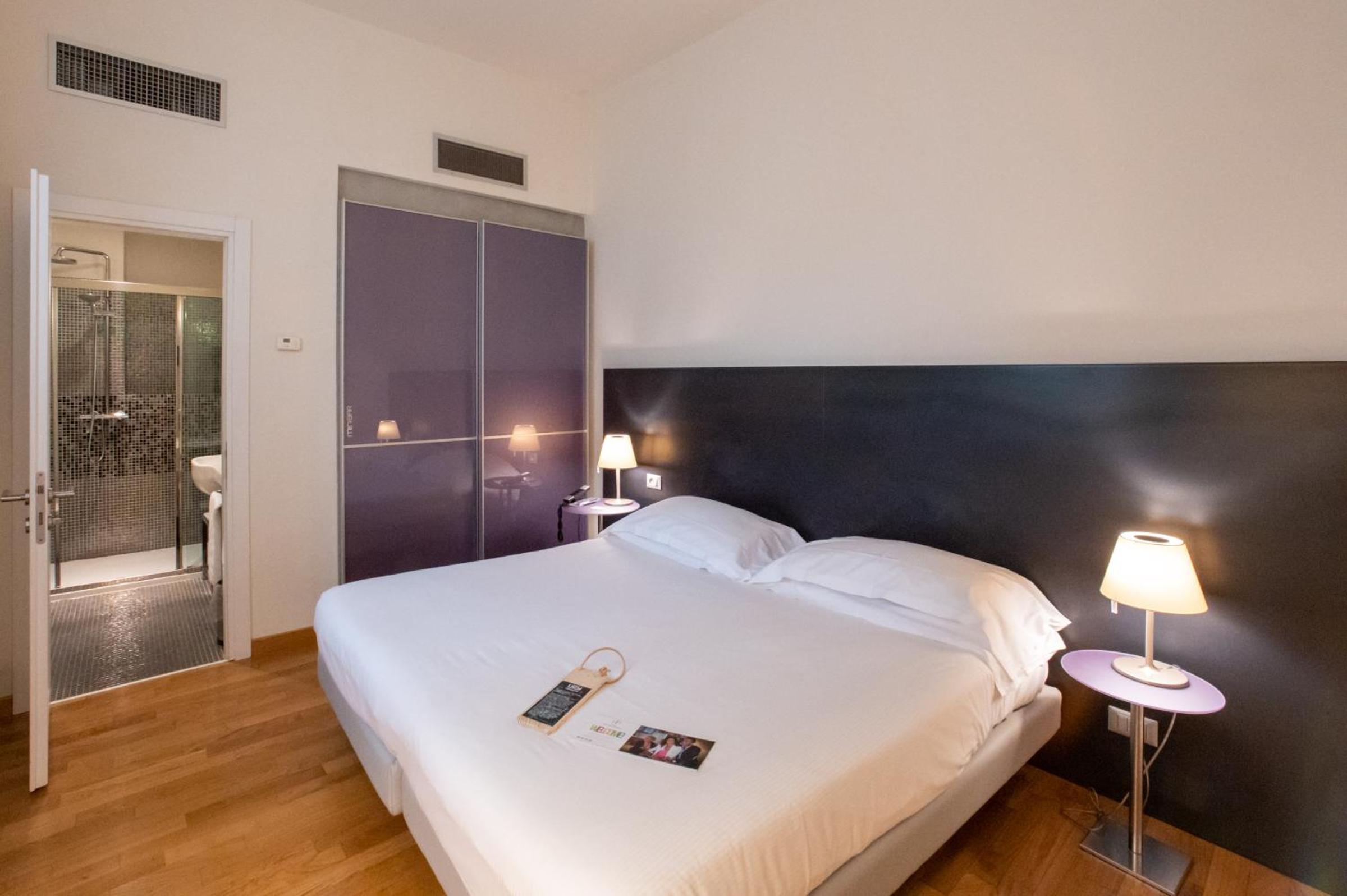 Superior Double Room - Photo 9