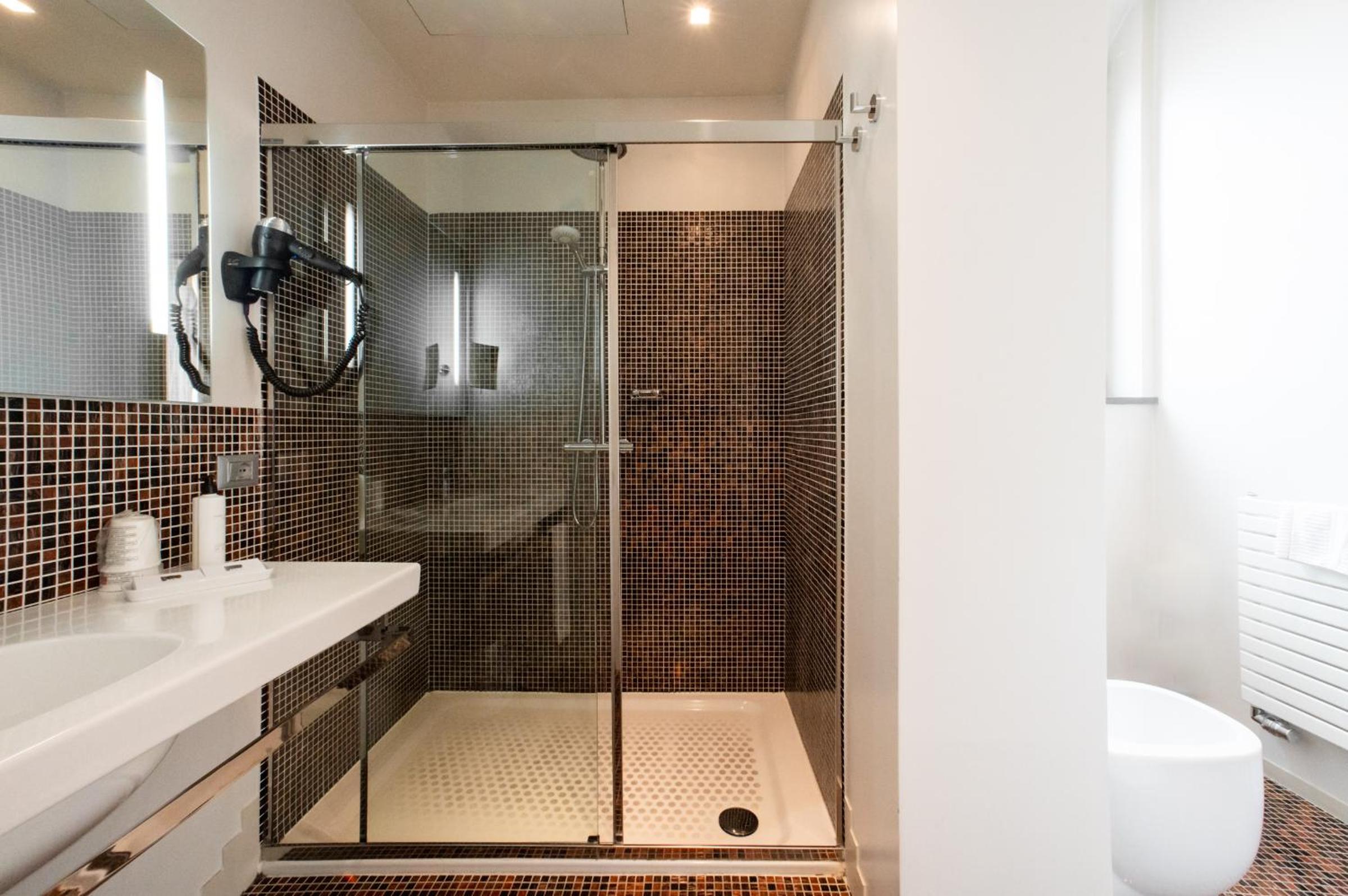 Superior Double Room - Photo 16