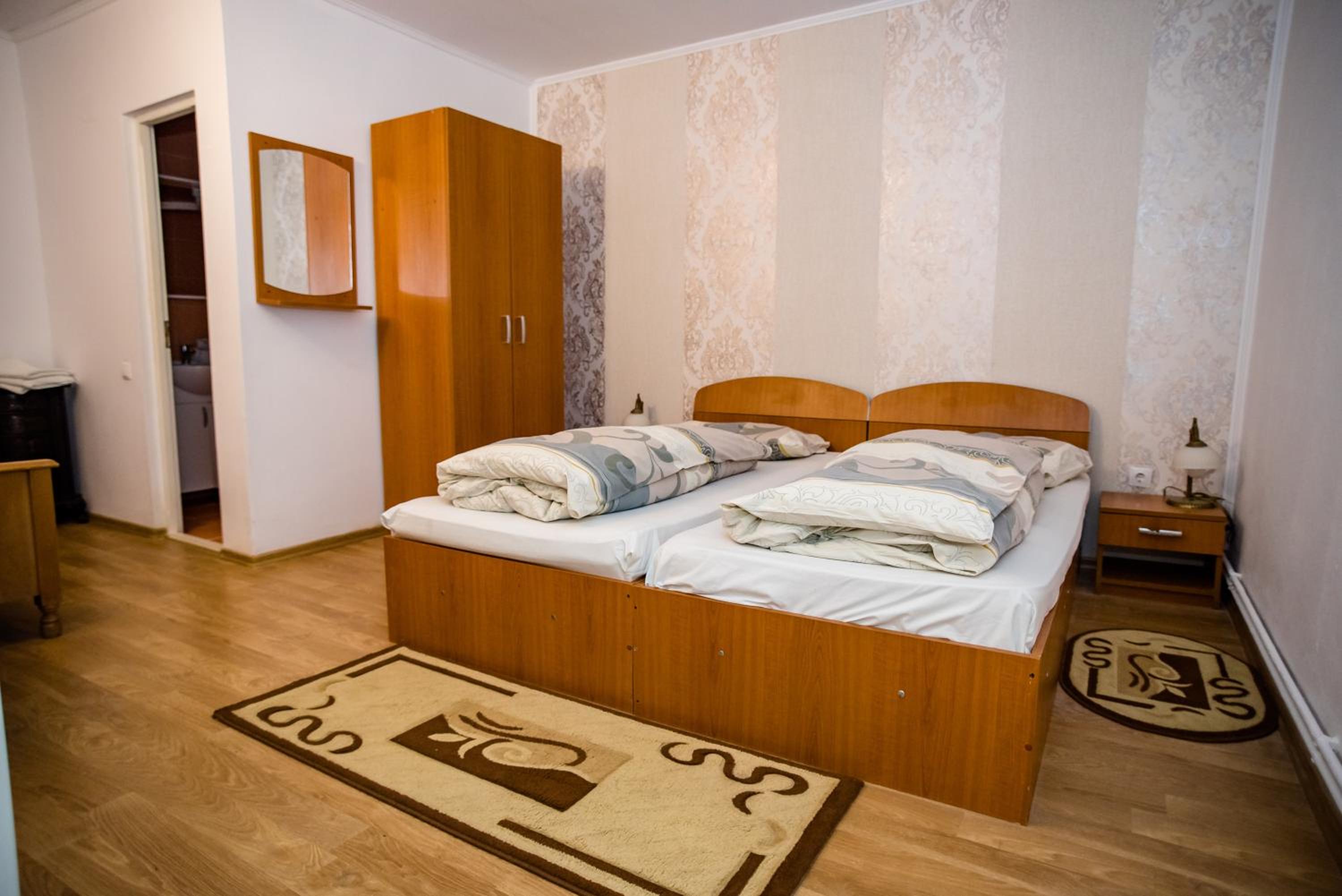 Twin Room with Bathroom photo 3