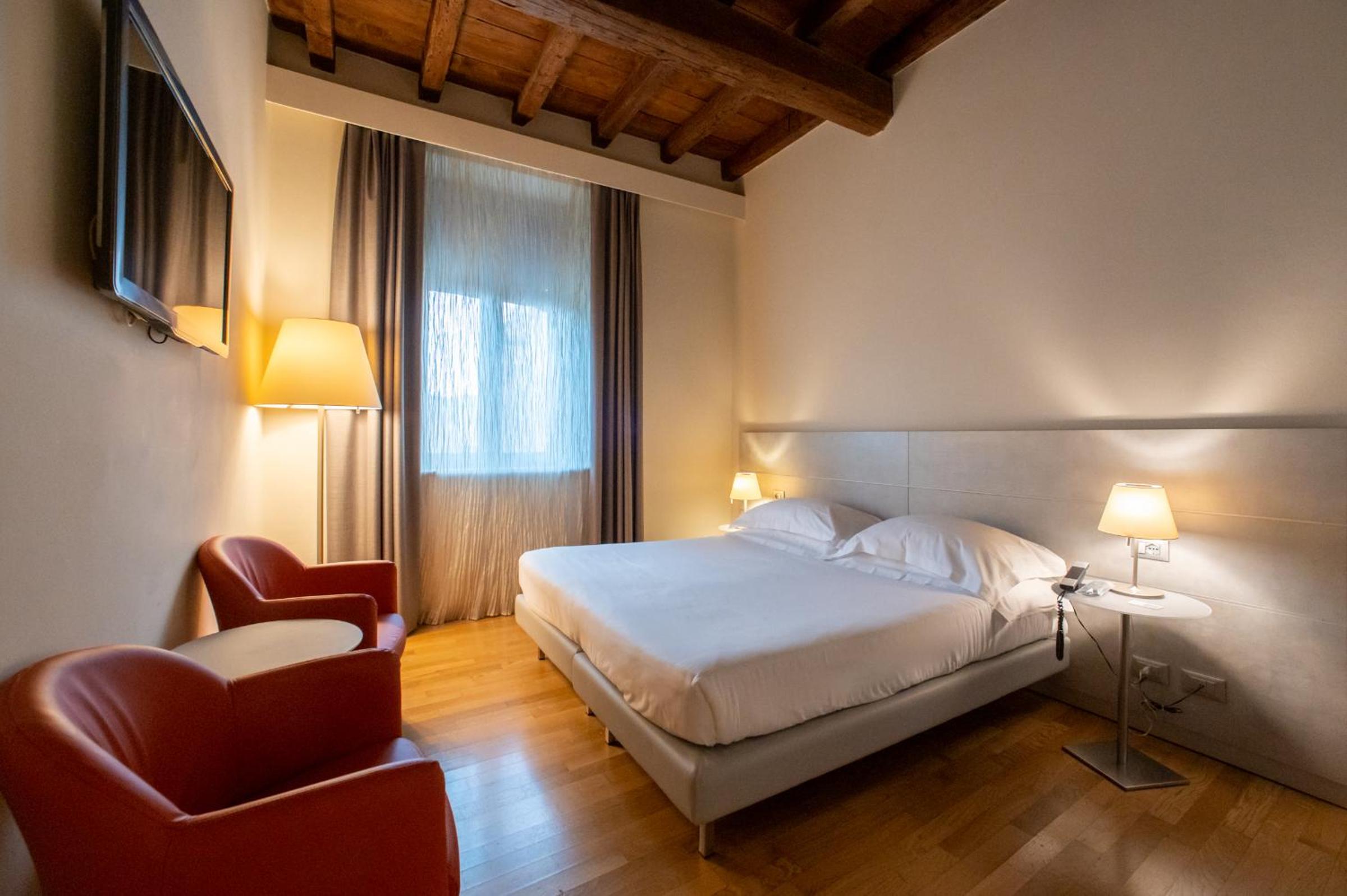 Suite with City View
