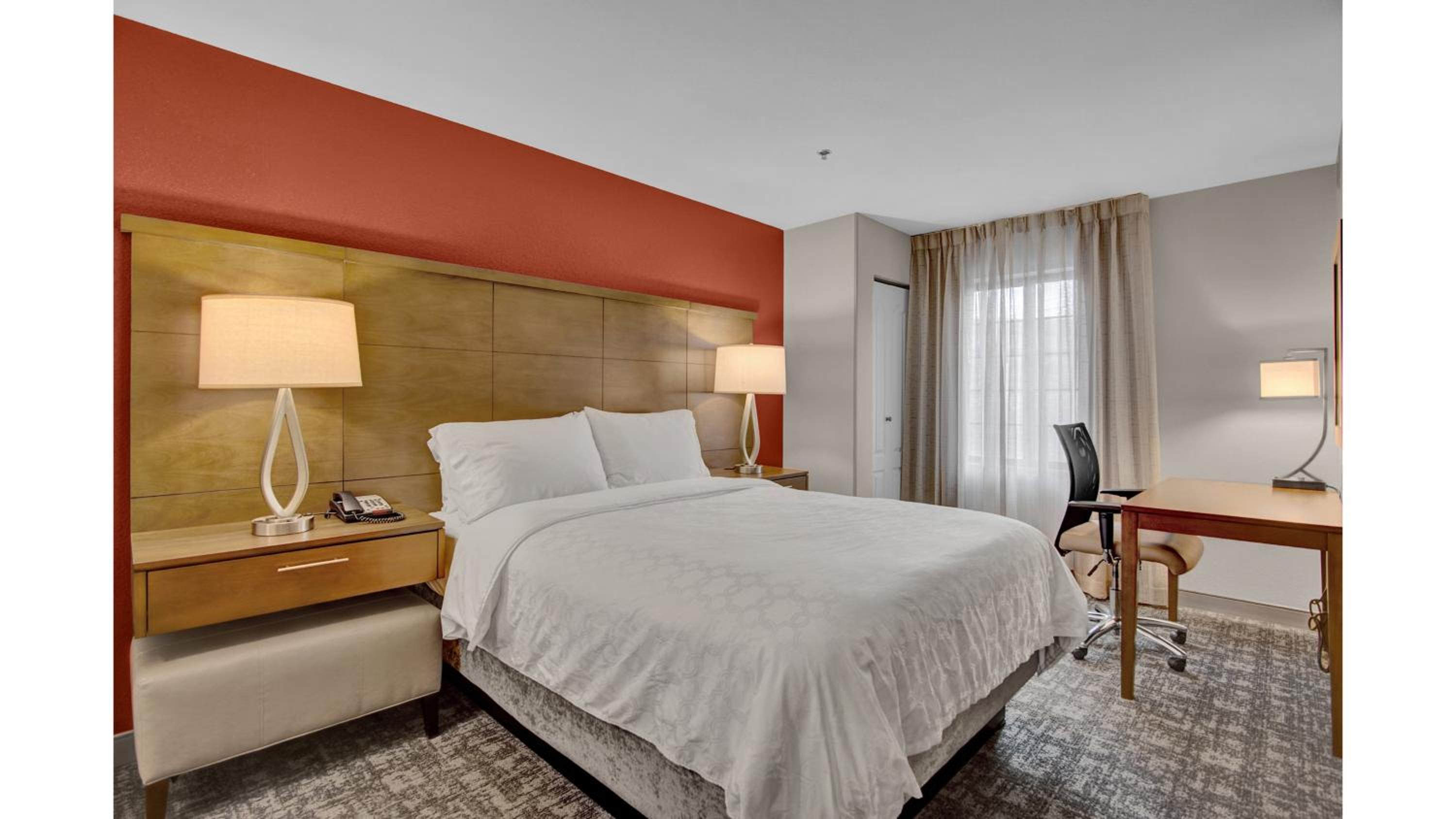 Two-Bedroom Suite with One King Bed and One Queen Bed - Photo 3
