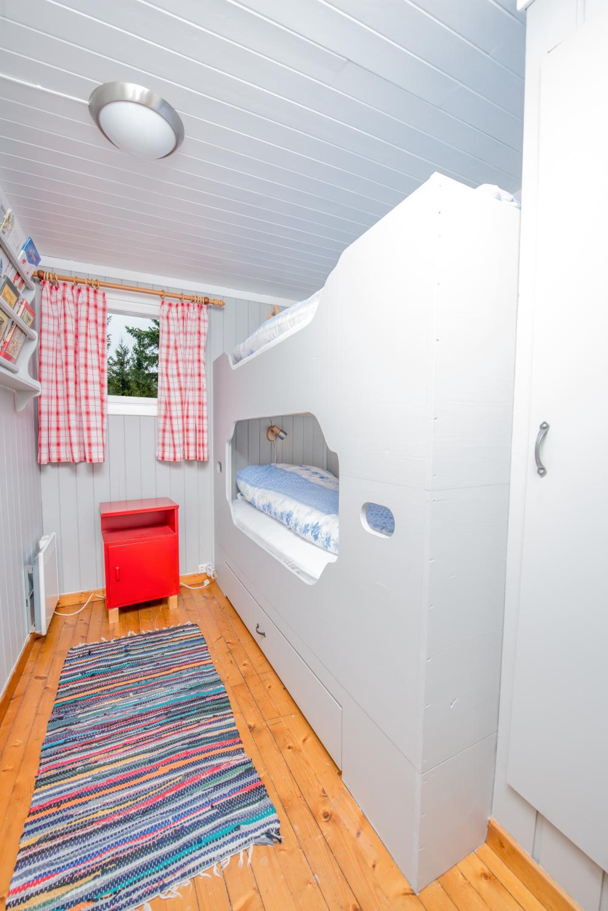 Three-Bedroom House photo 1